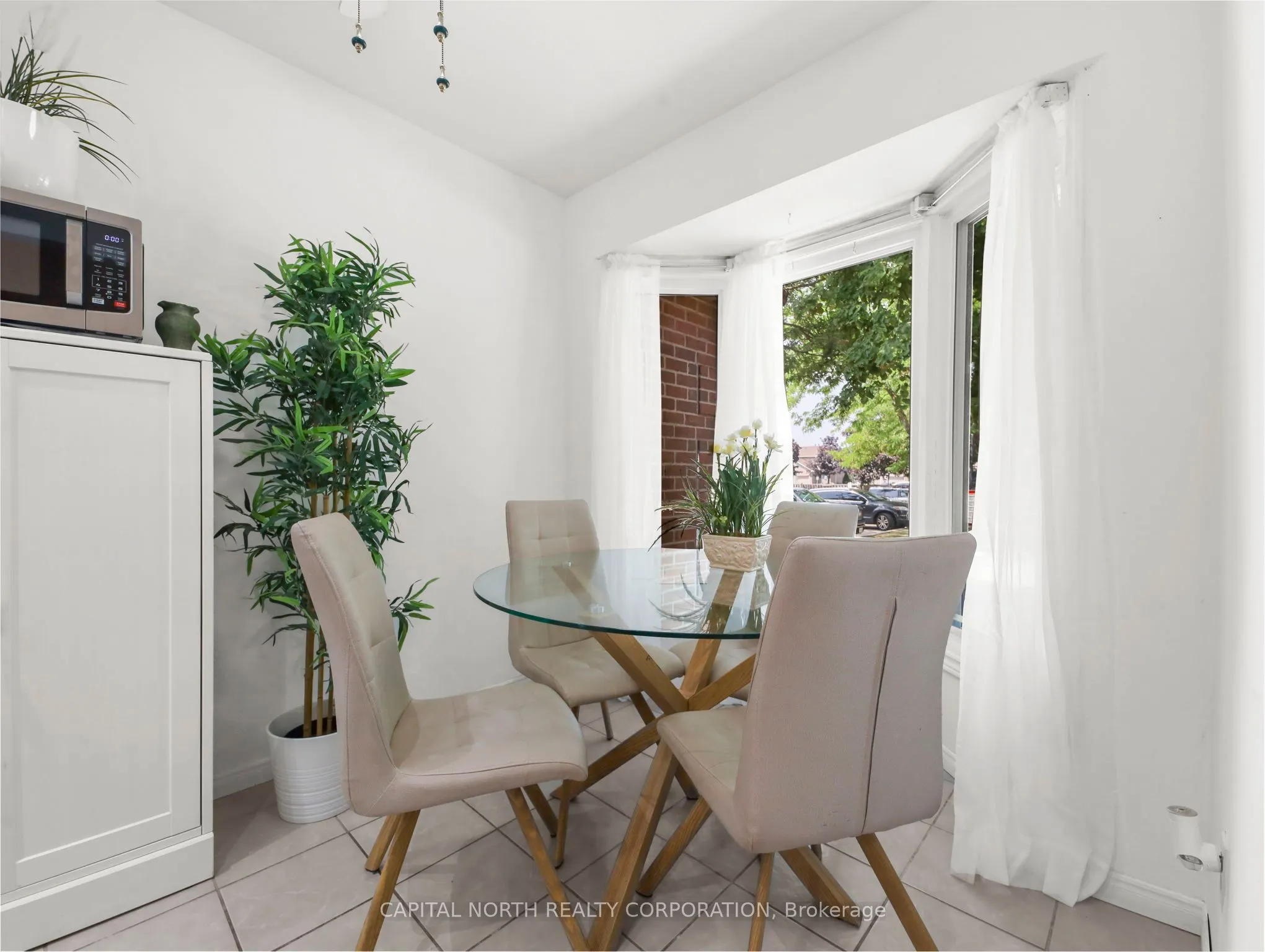 618 Barton Street, #9