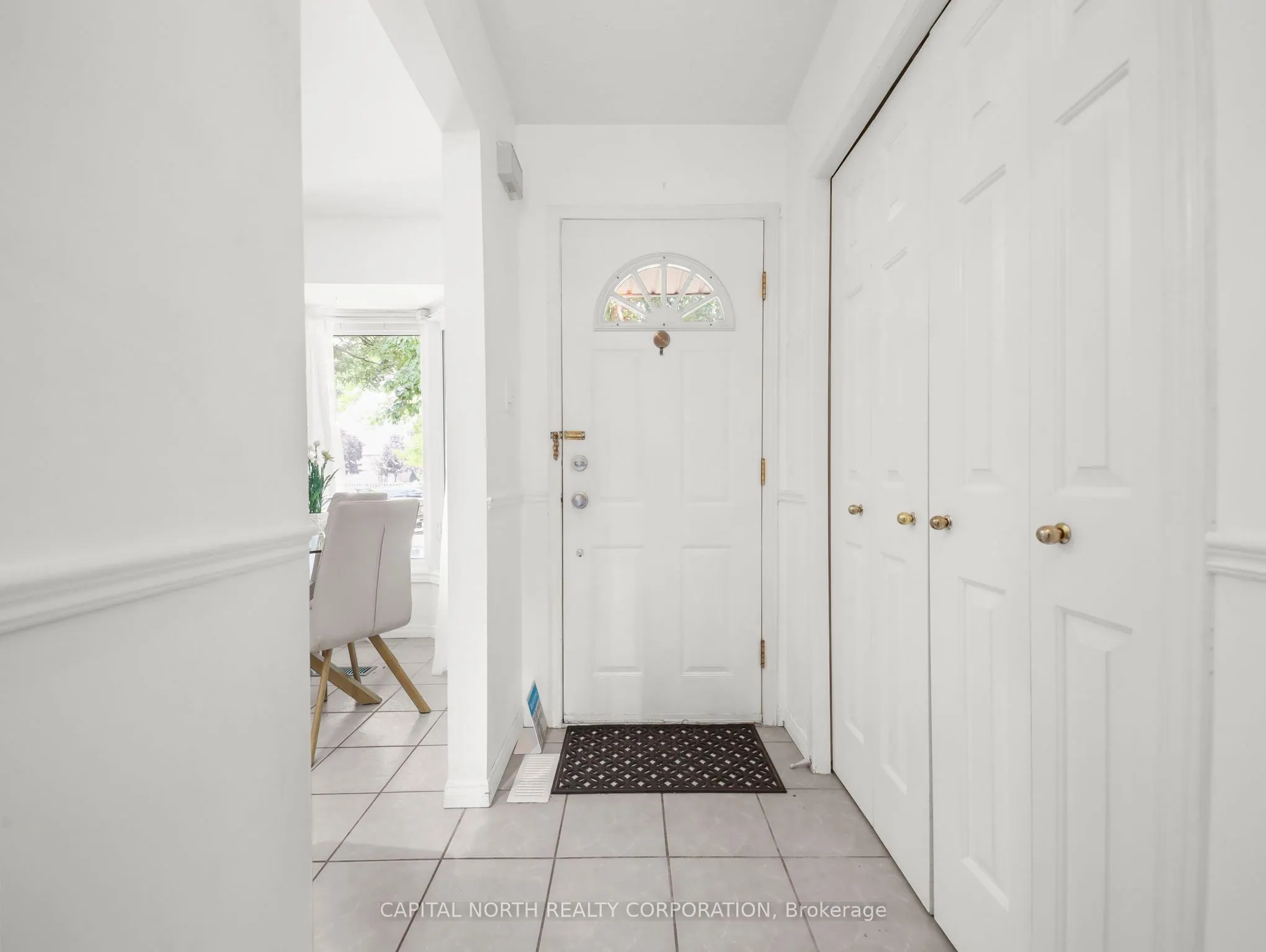 618 Barton Street, #9