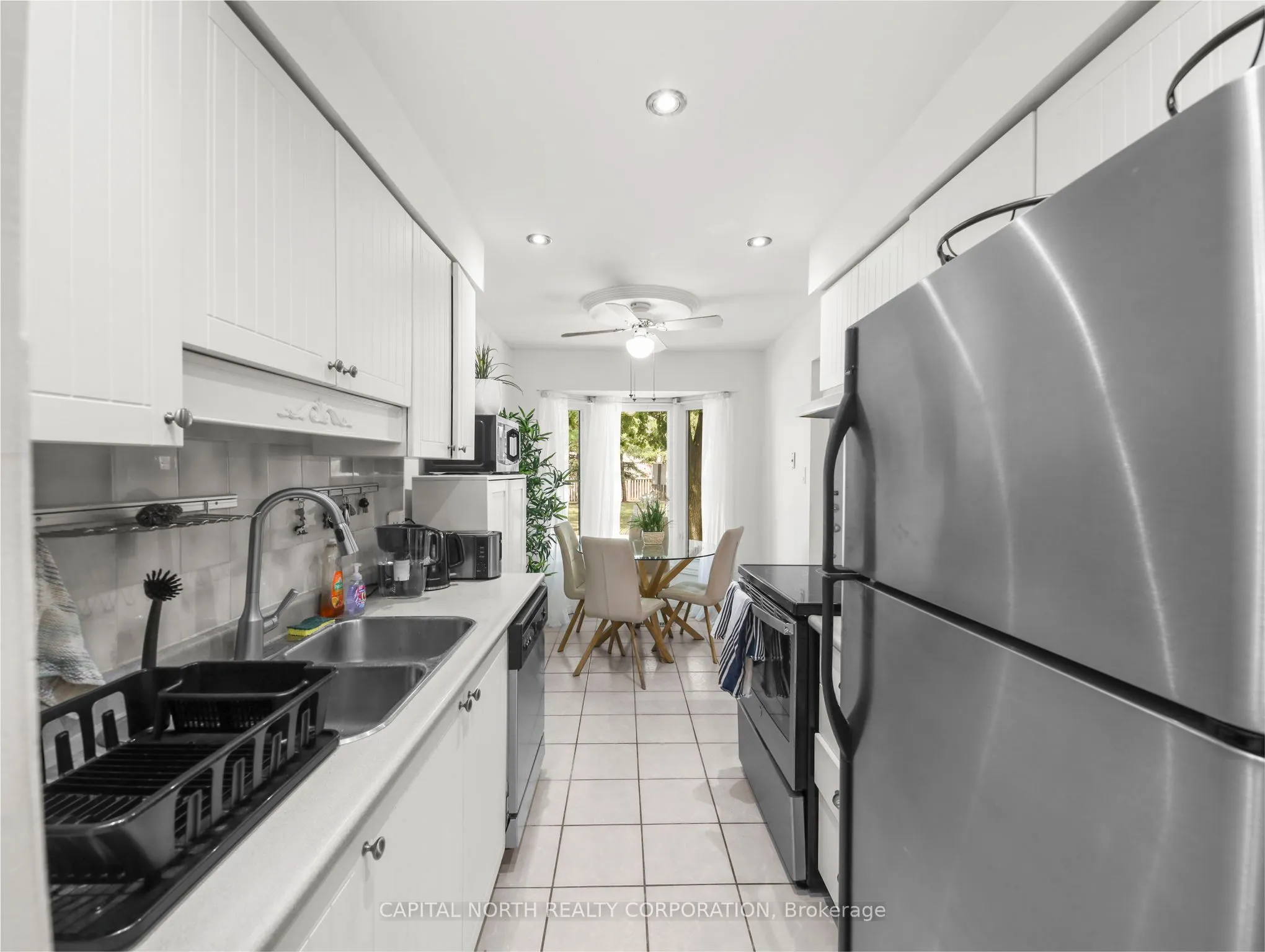 618 Barton Street, #9