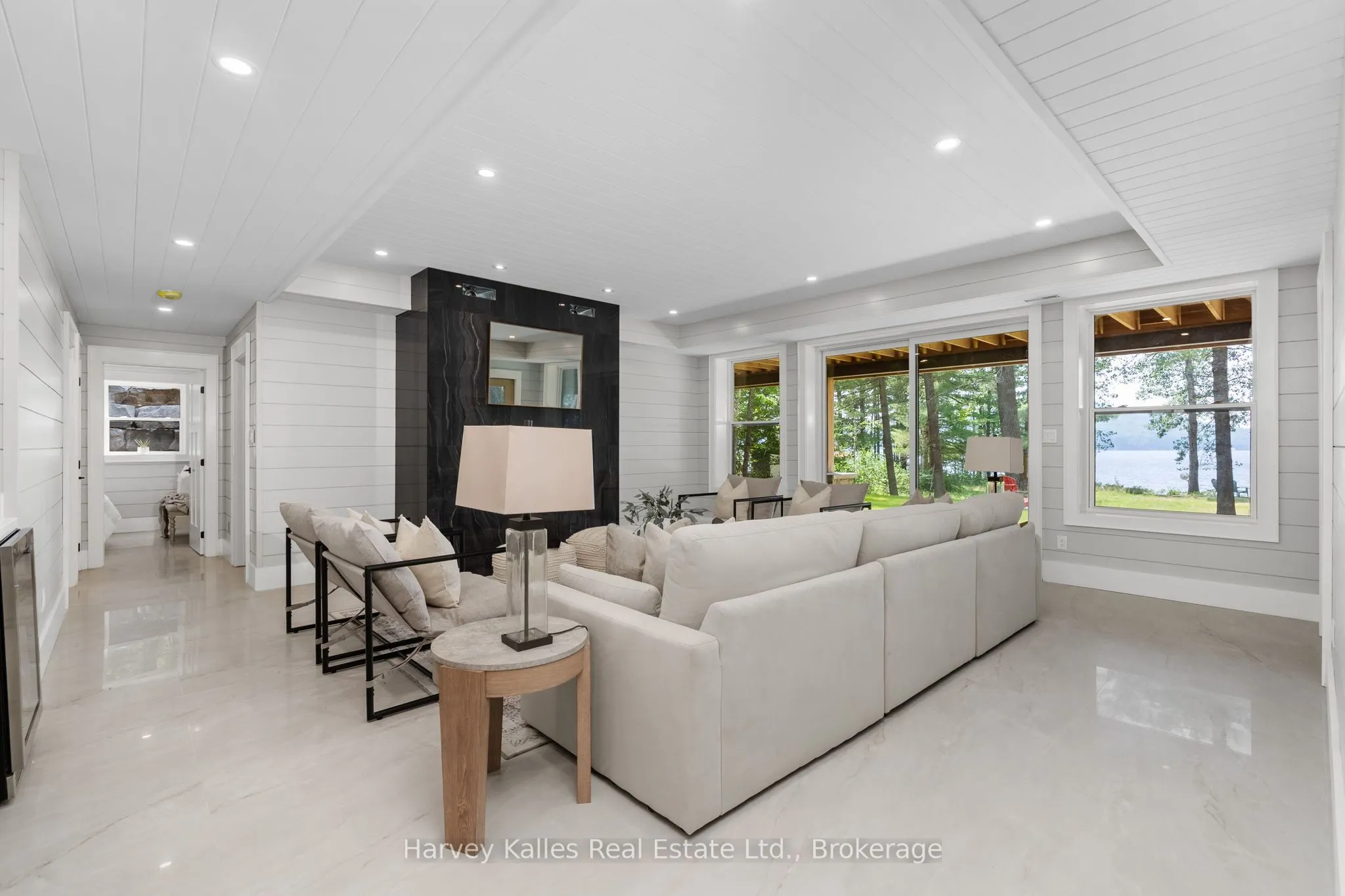 1204 Seabreeze Road