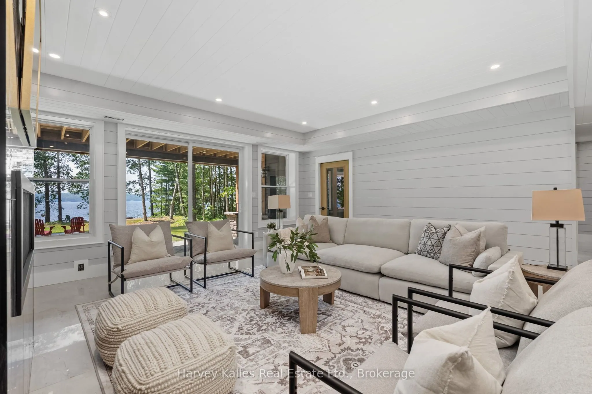 1204 Seabreeze Road