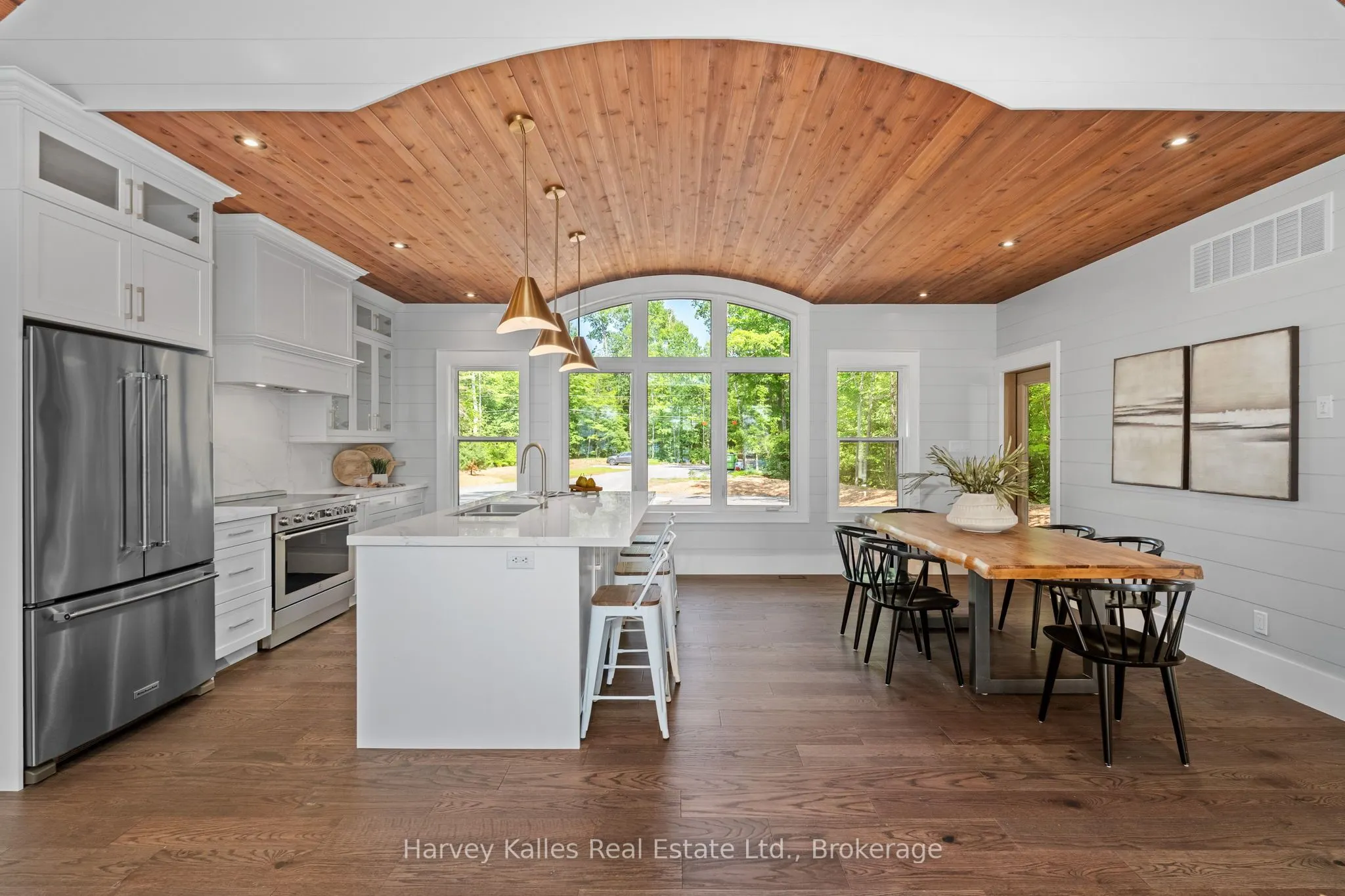 1204 Seabreeze Road