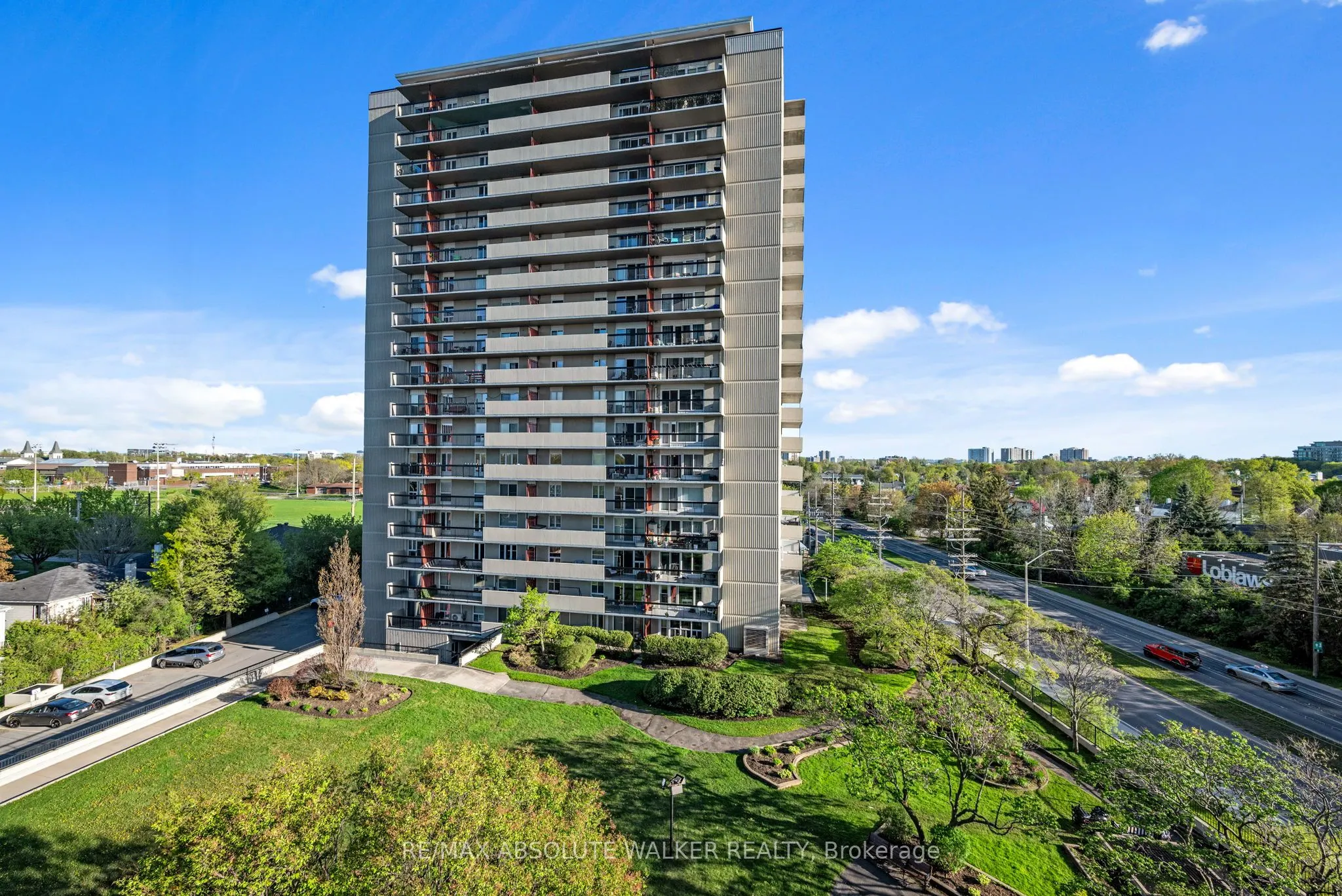 158C McArthur Avenue, #1606