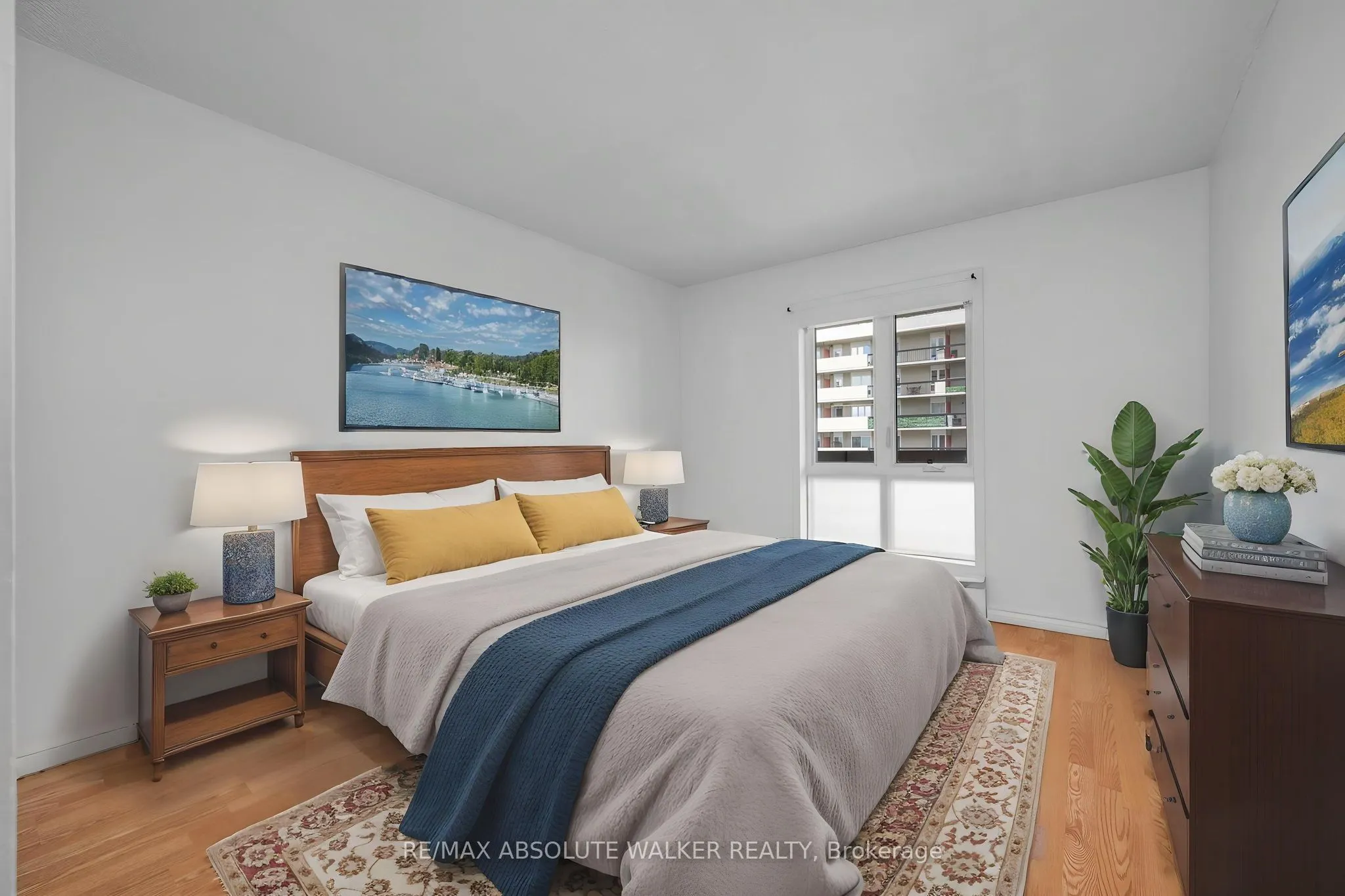 158C McArthur Avenue, #1606