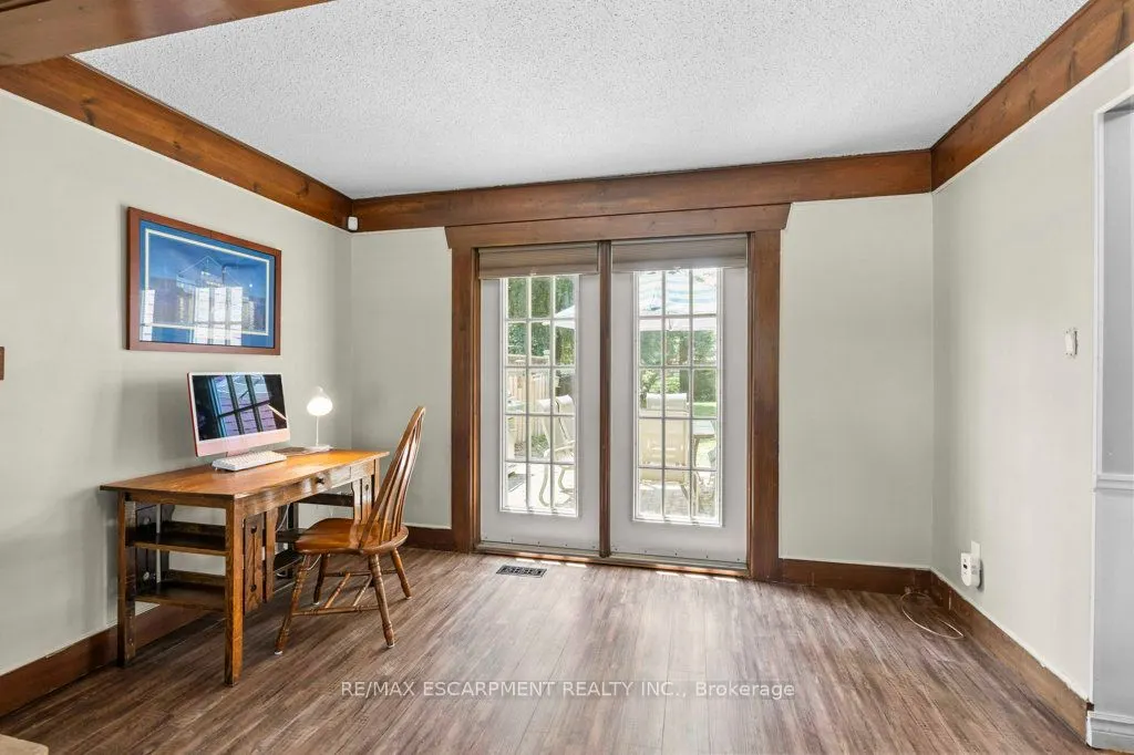 44 CEDARLAND Drive
