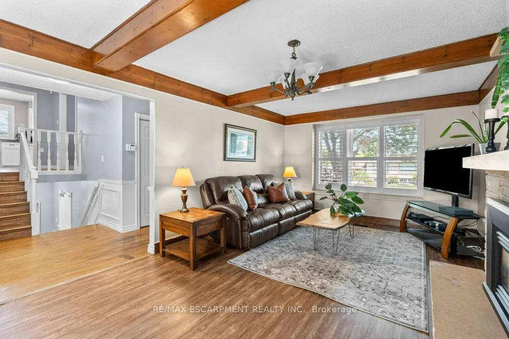 44 CEDARLAND Drive