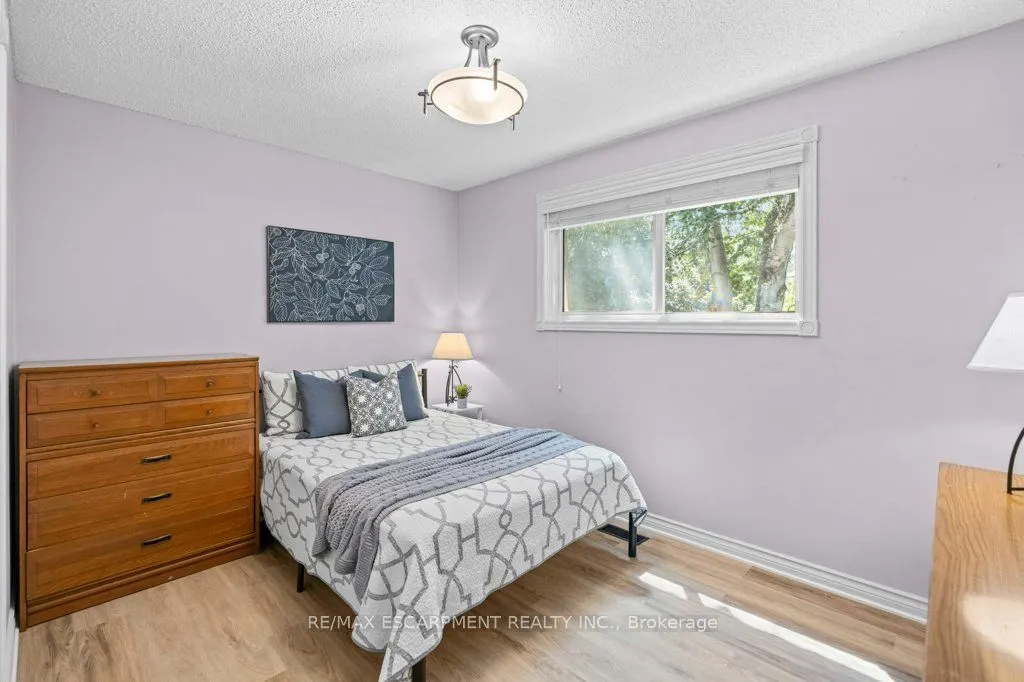 44 CEDARLAND Drive