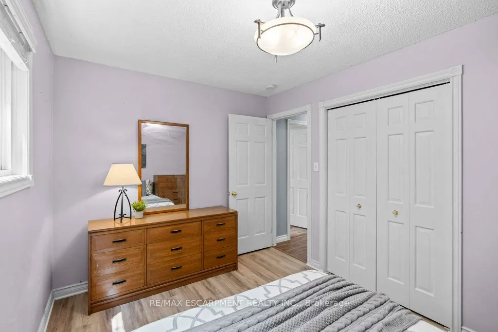 44 CEDARLAND Drive