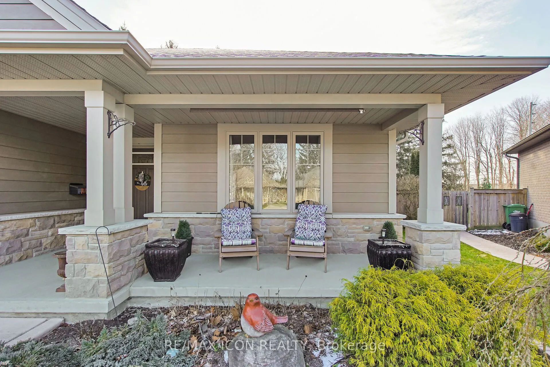 17 Tanager Place