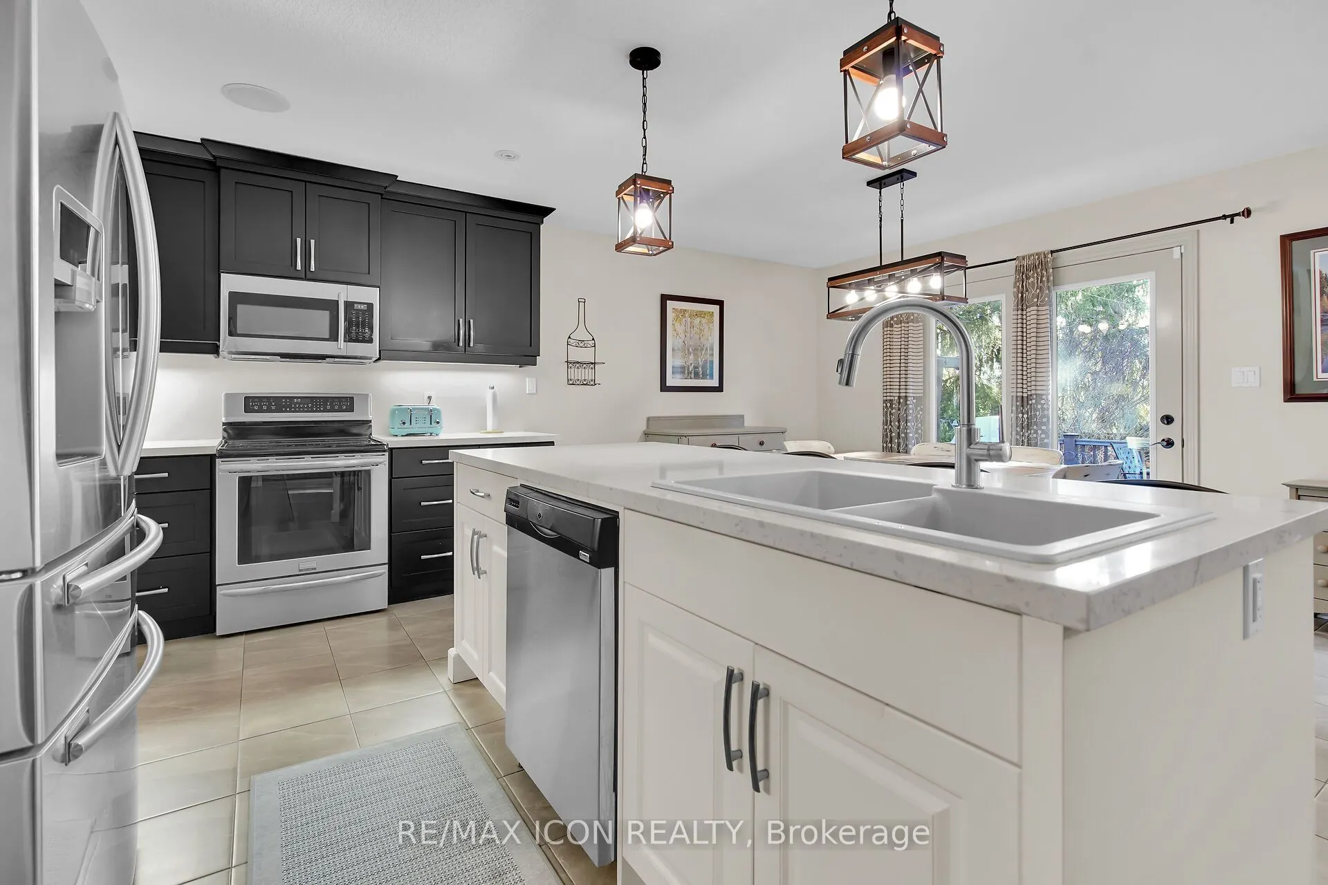 17 Tanager Place