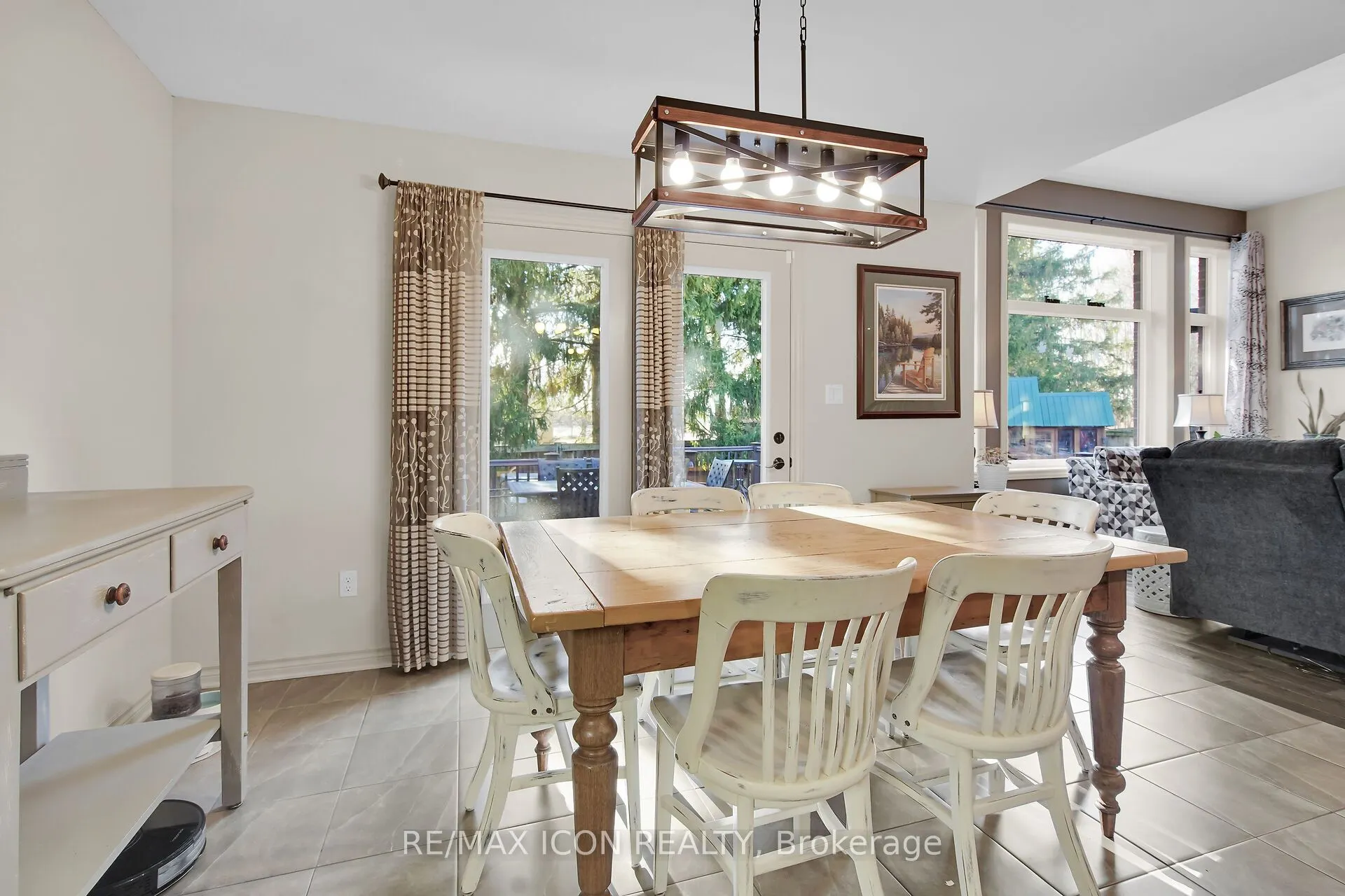 17 Tanager Place