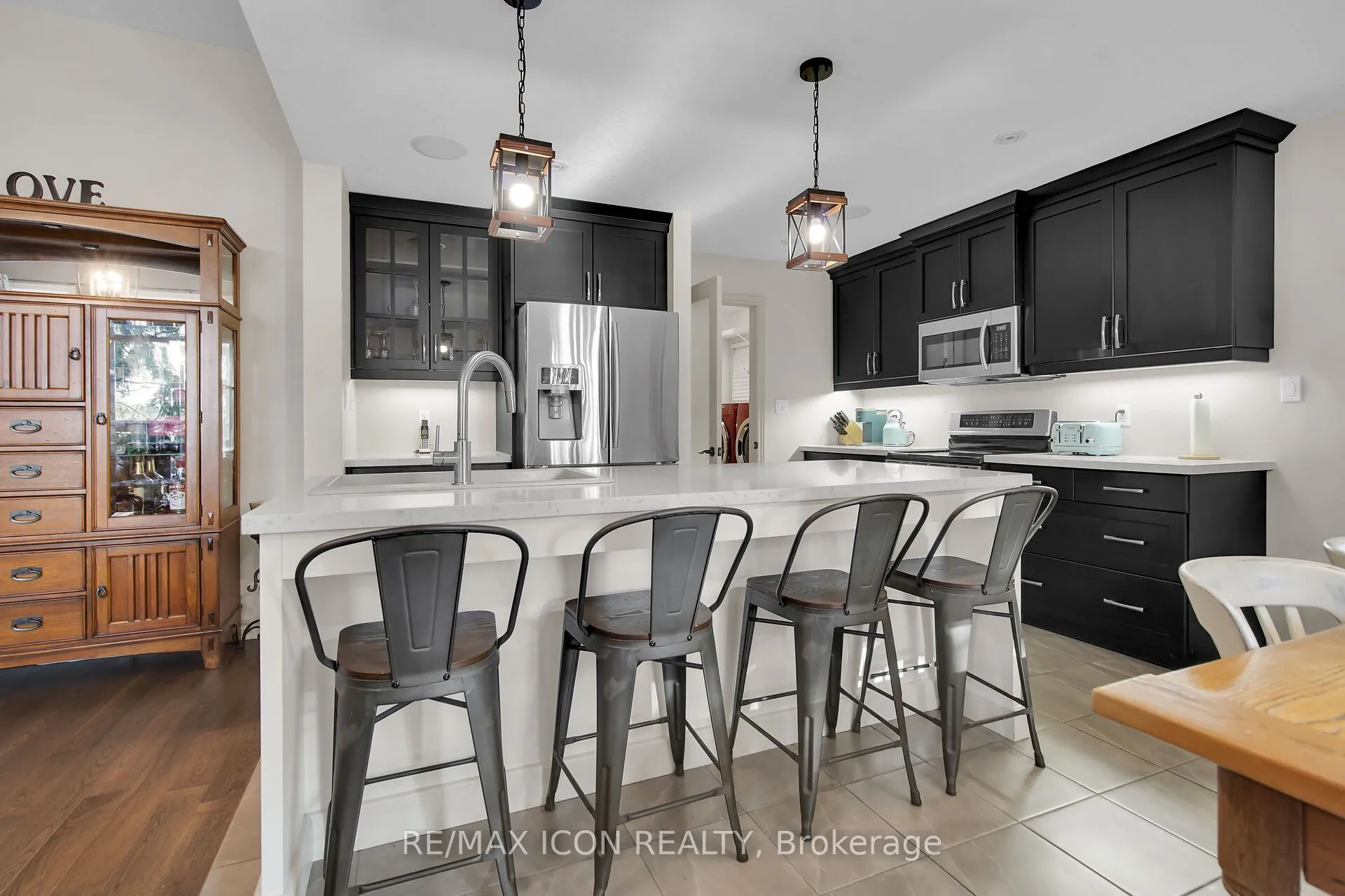 17 Tanager Place