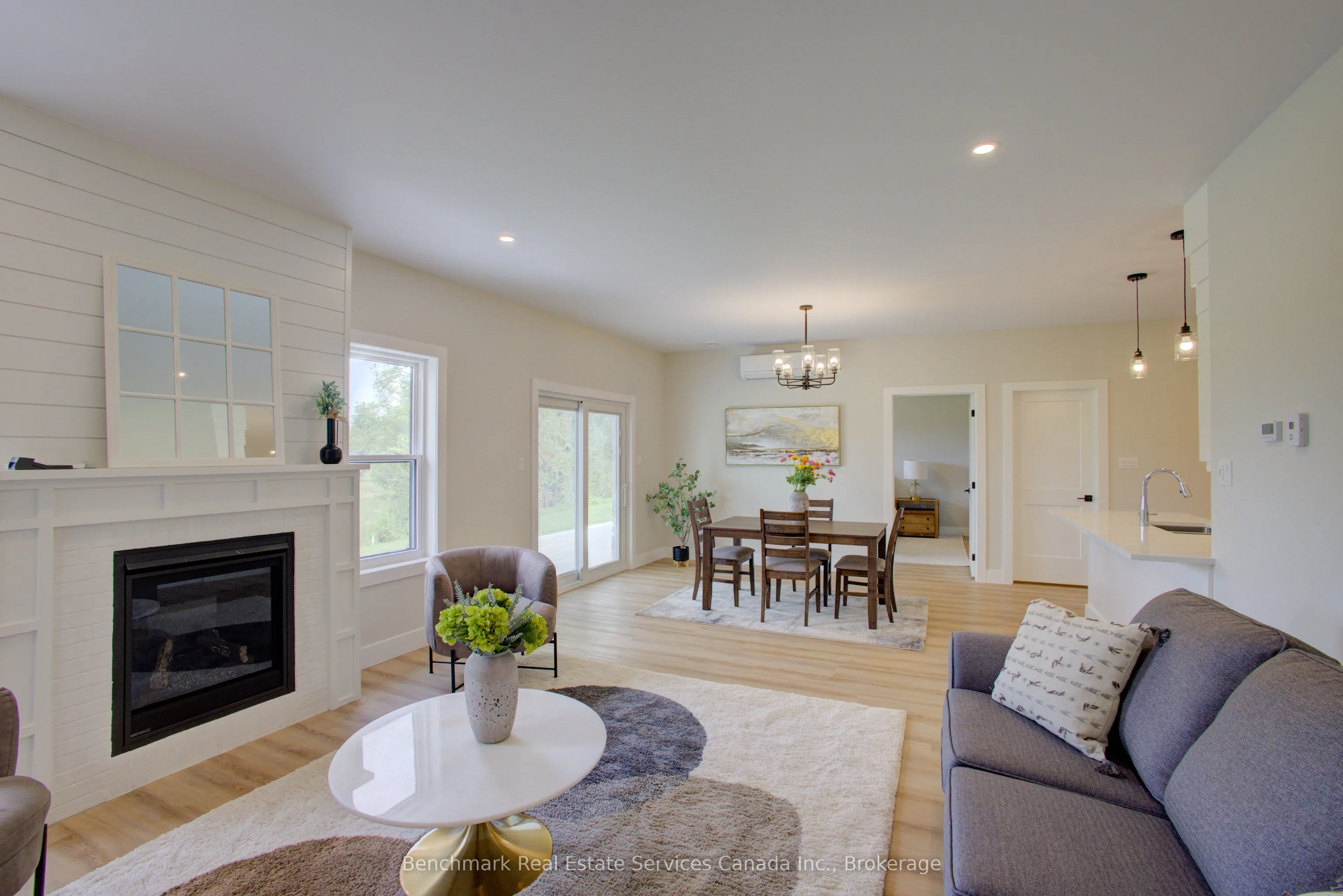 1182 Queen Street #38