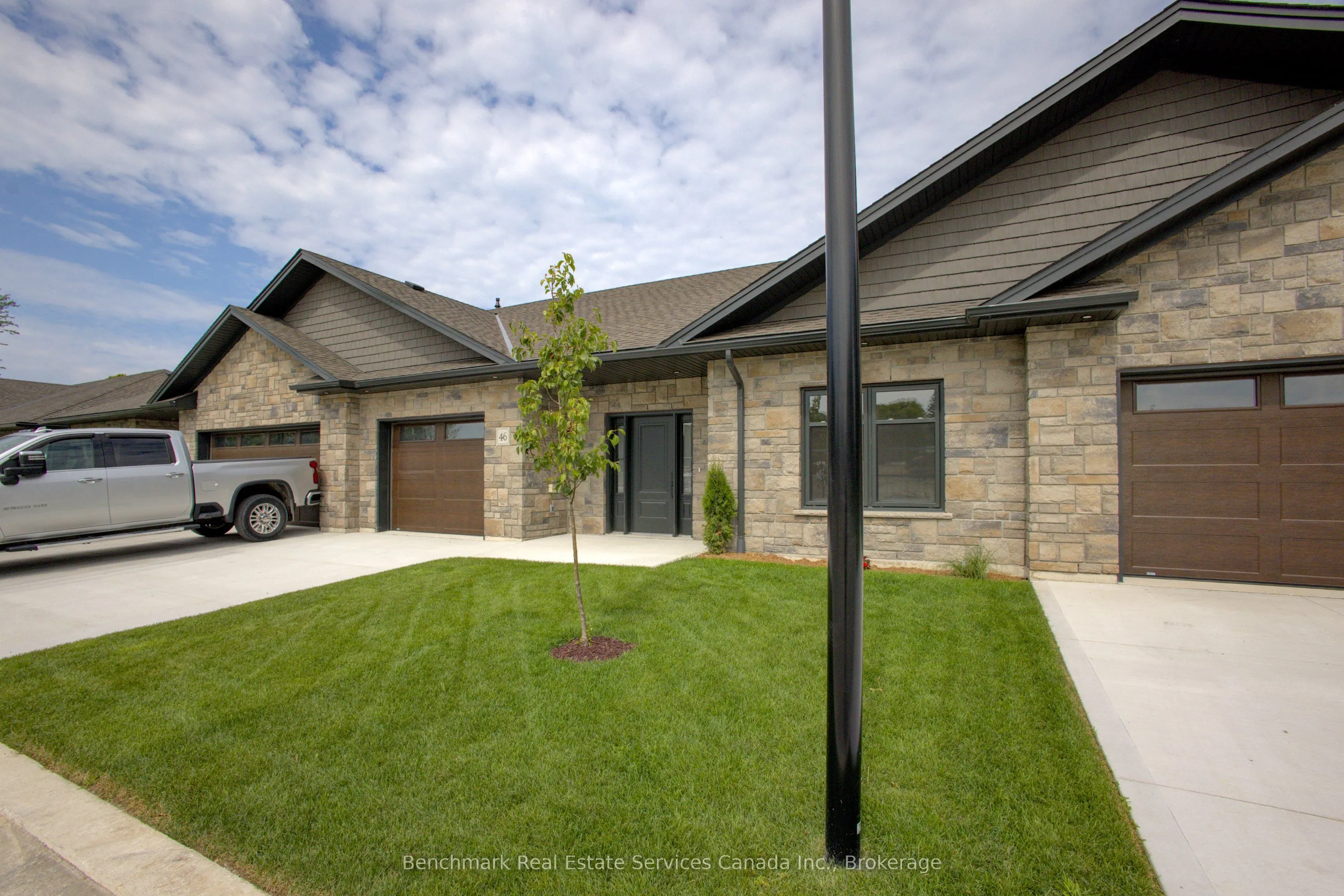 1182 Queen Street #38