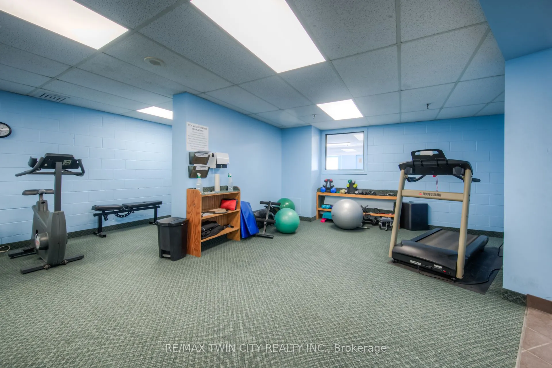237 King Street W, #1207