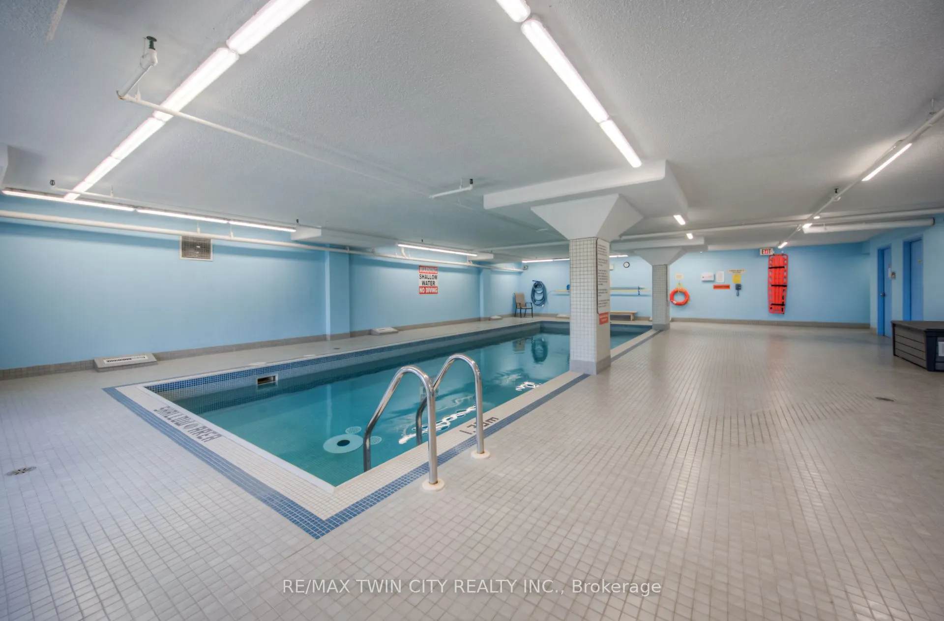 237 King Street W, #1207