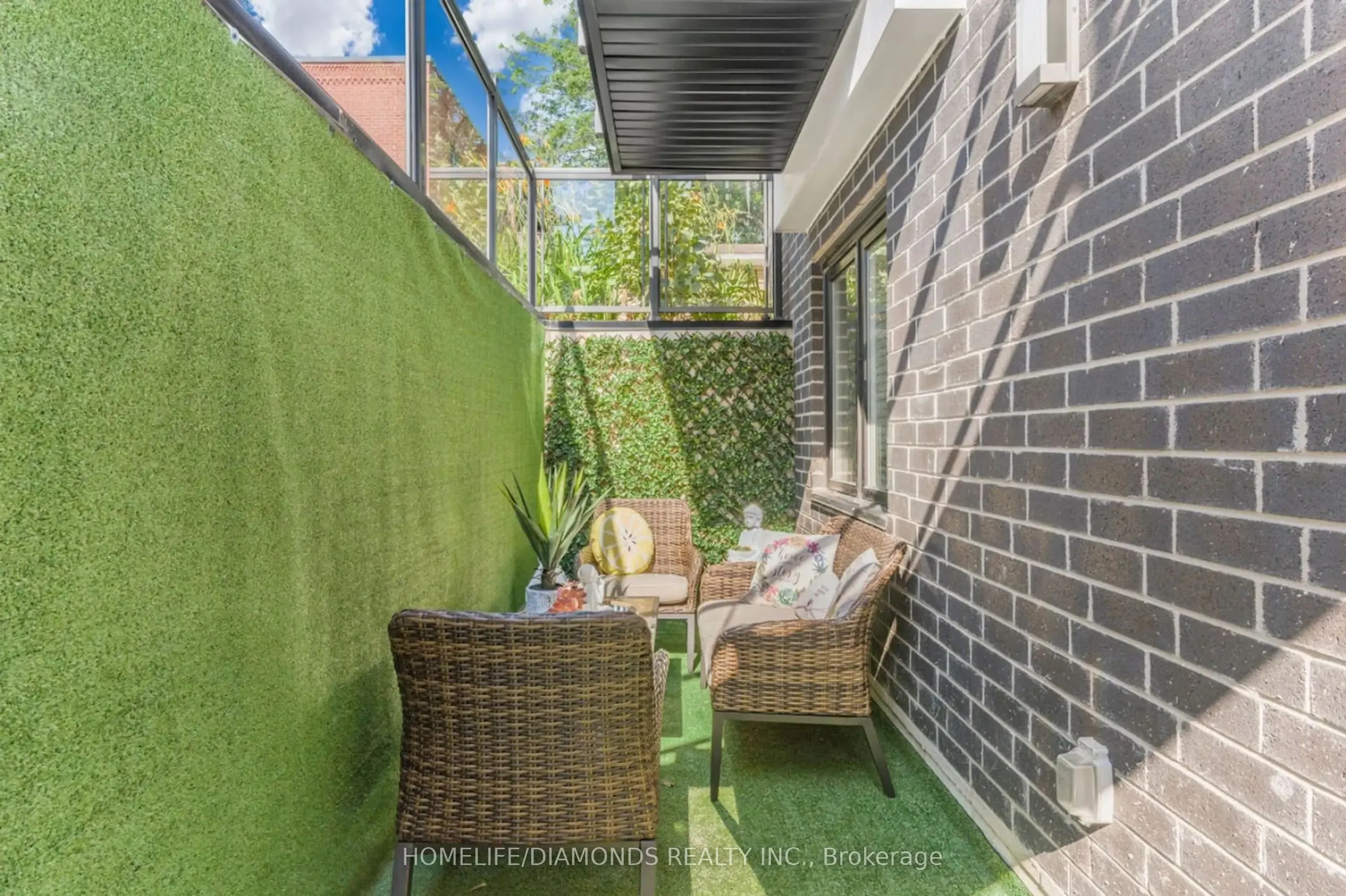 6065 MCLEOD Road, #101