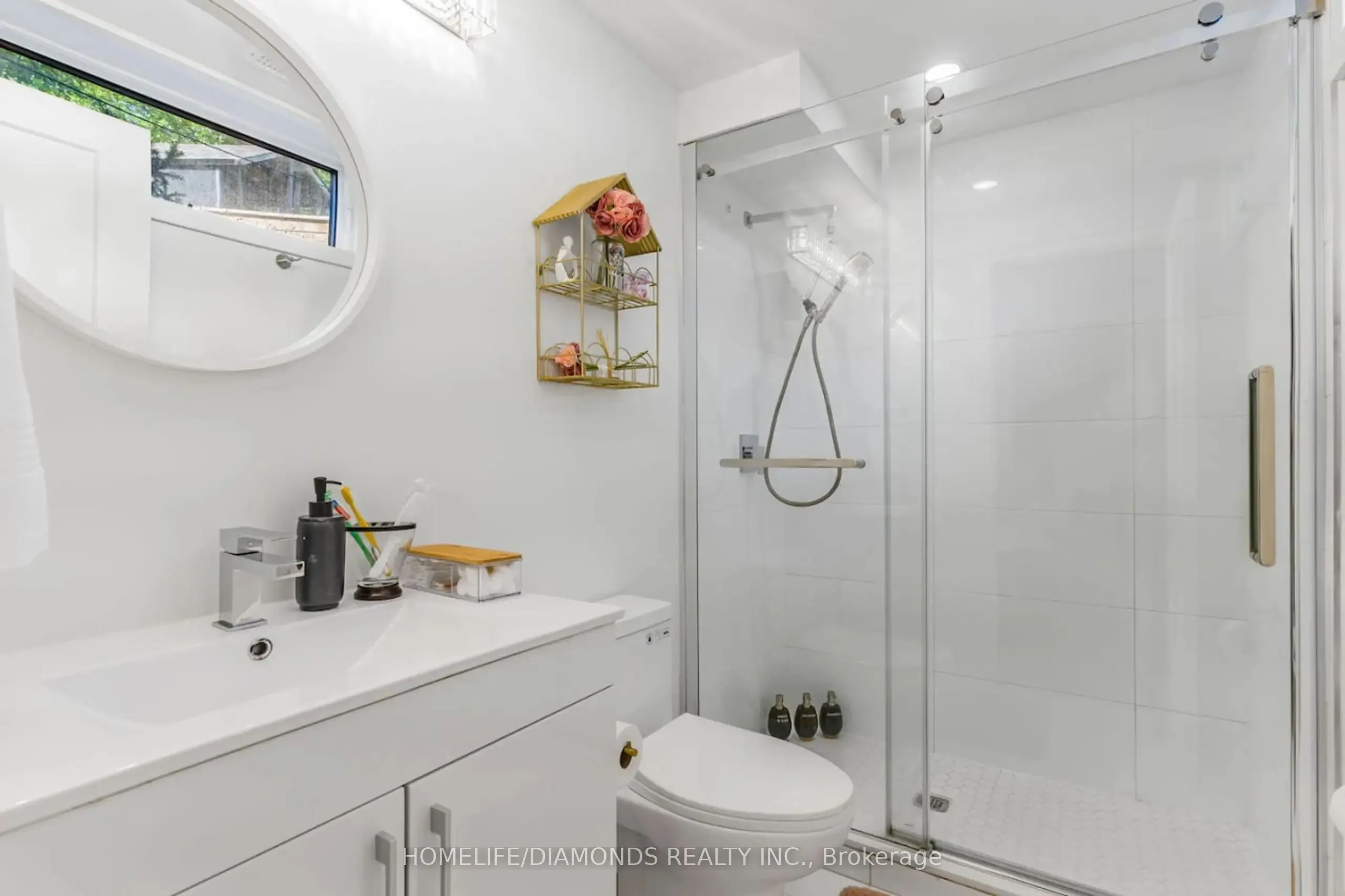6065 MCLEOD Road, #101
