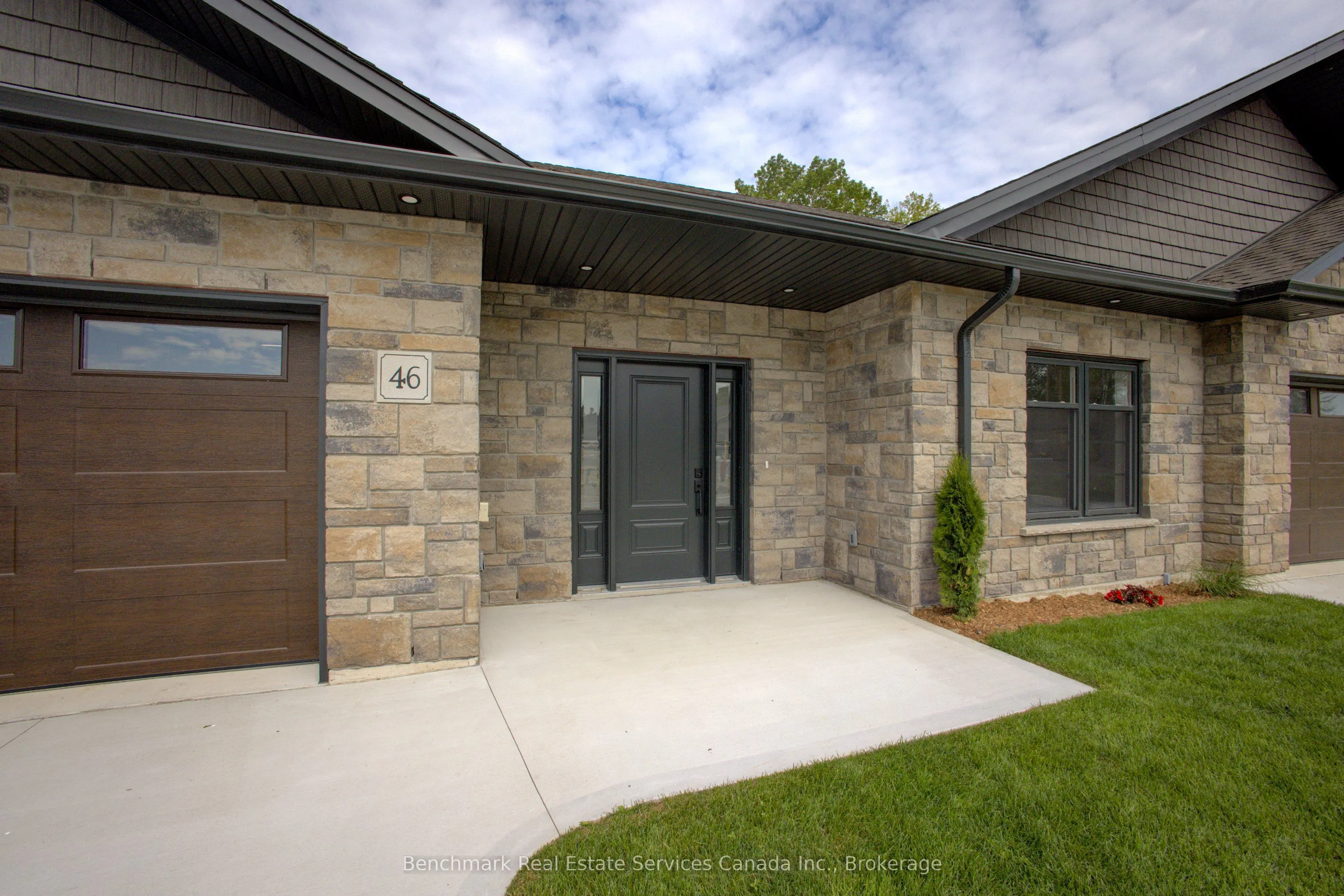 1182 Queen Street #52