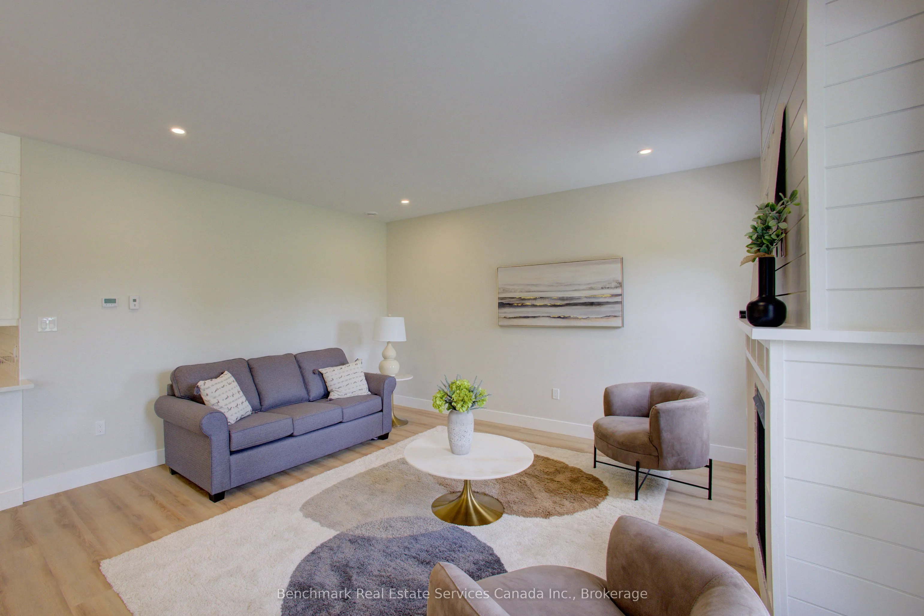 1182 Queen Street #52