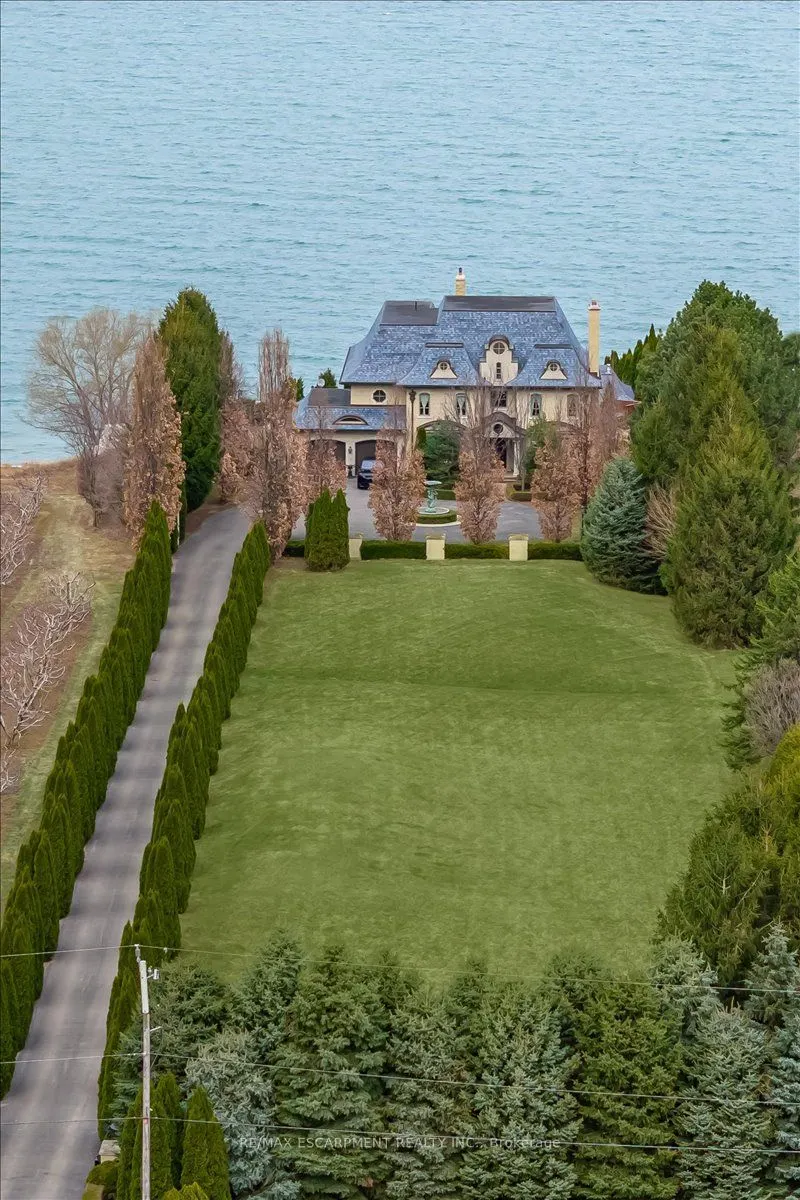 5545 Blezard Drive