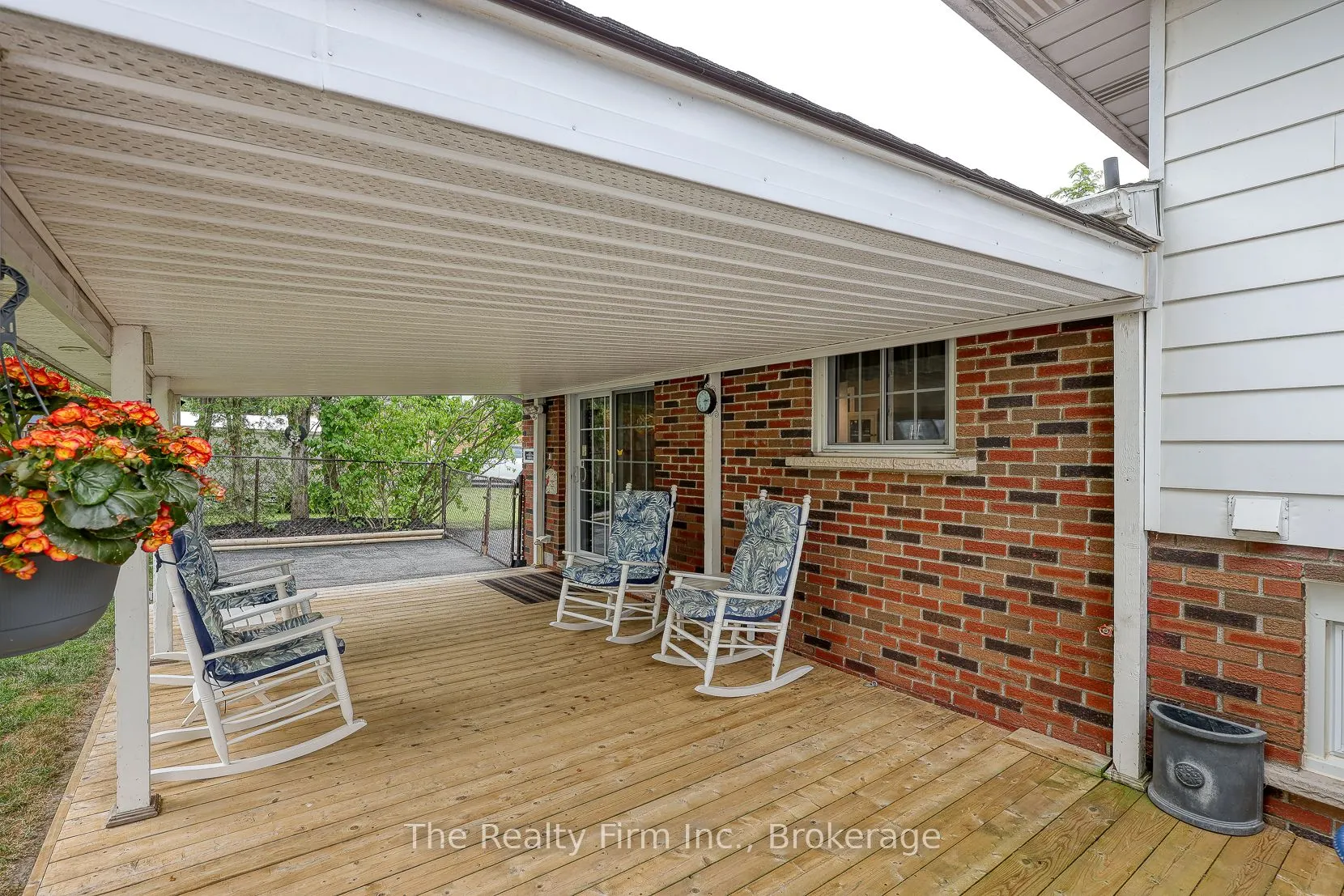 3 Greenwood Road