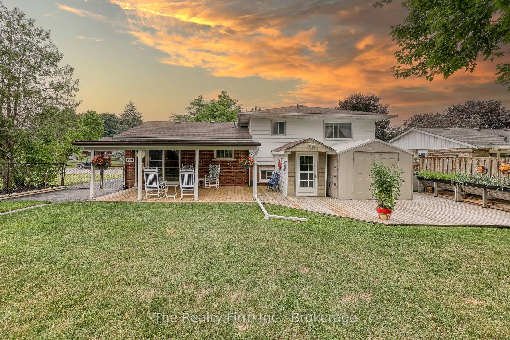 3 Greenwood Road