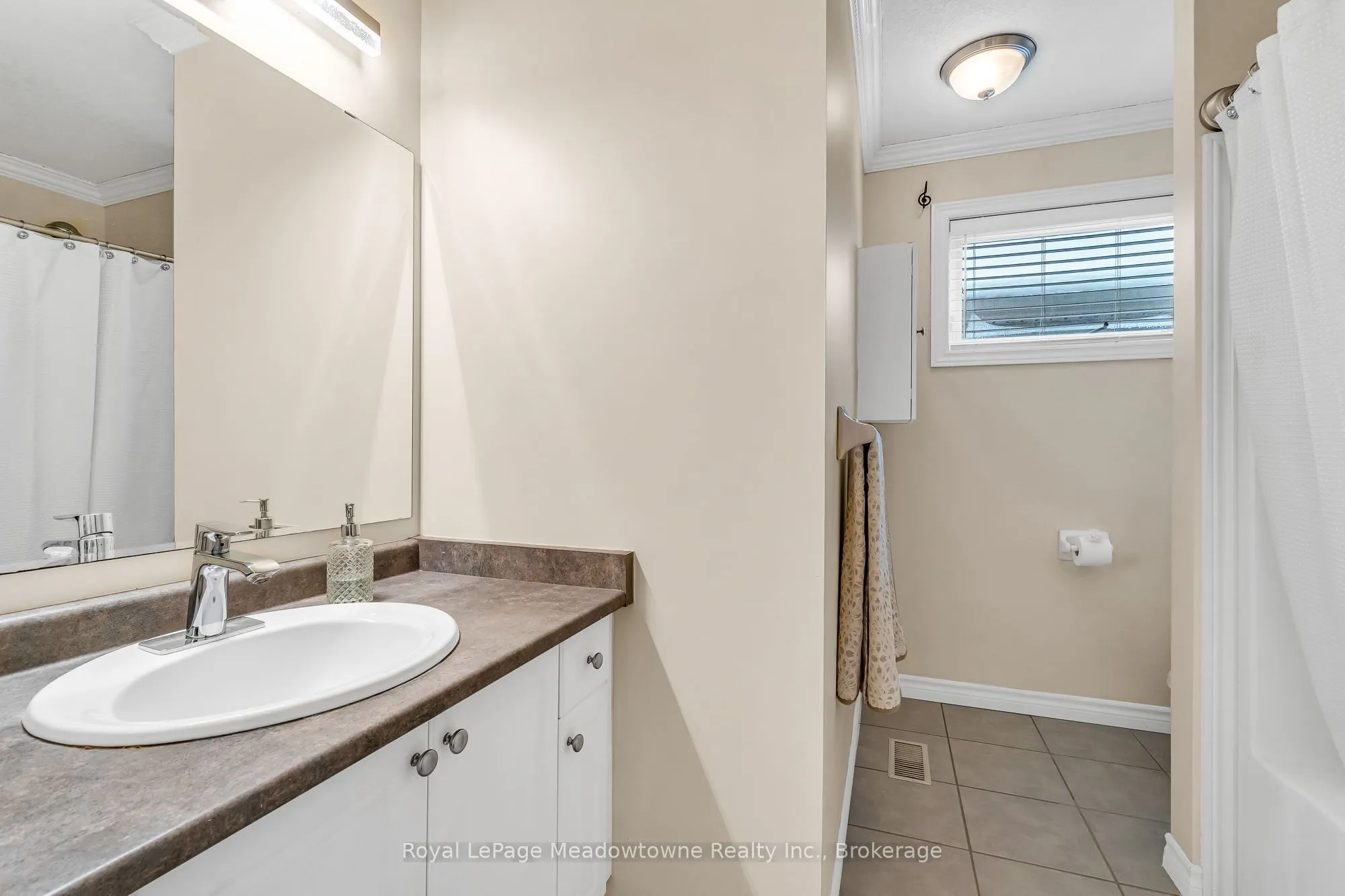 14 Atto Drive
