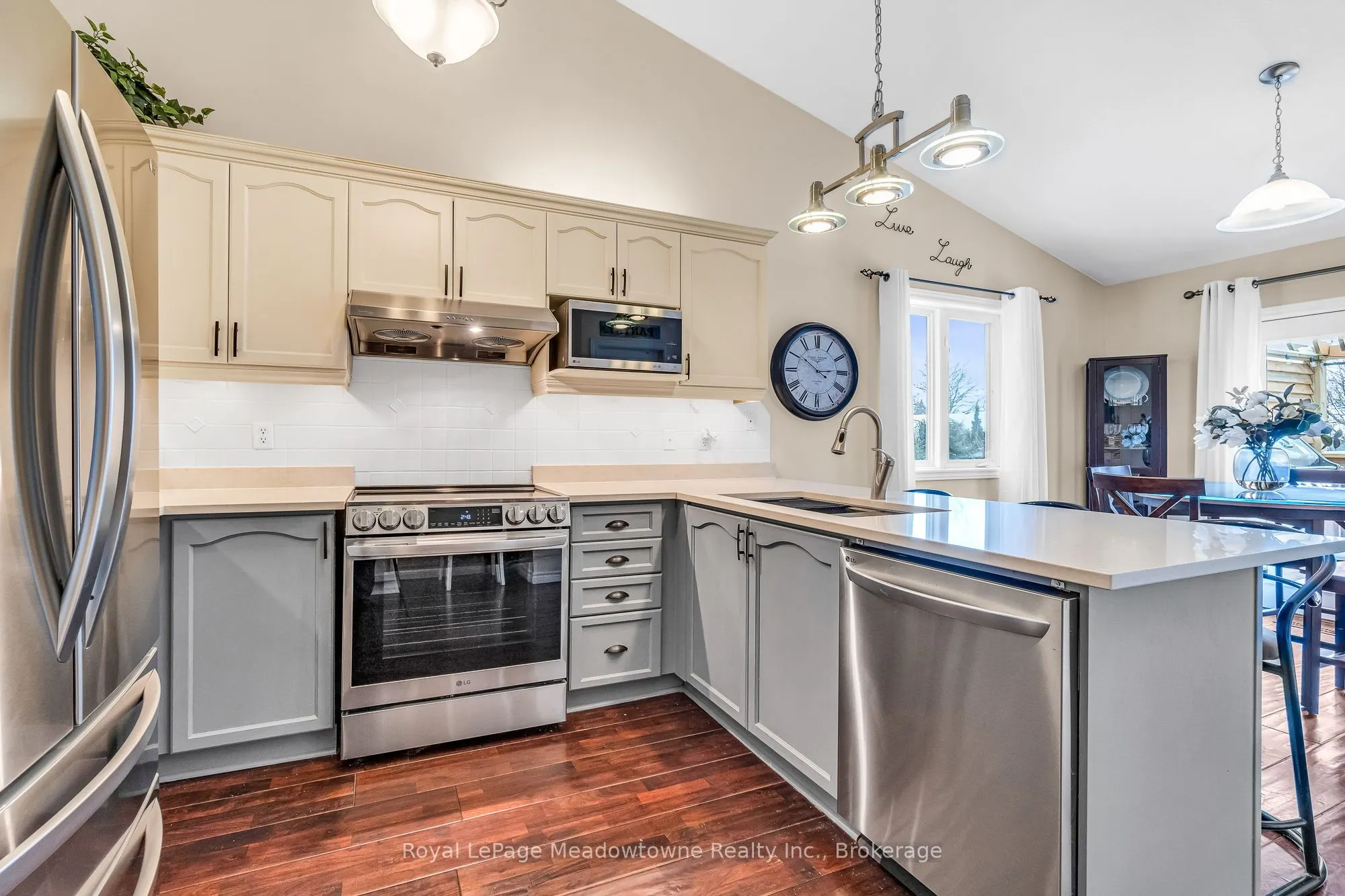 14 Atto Drive