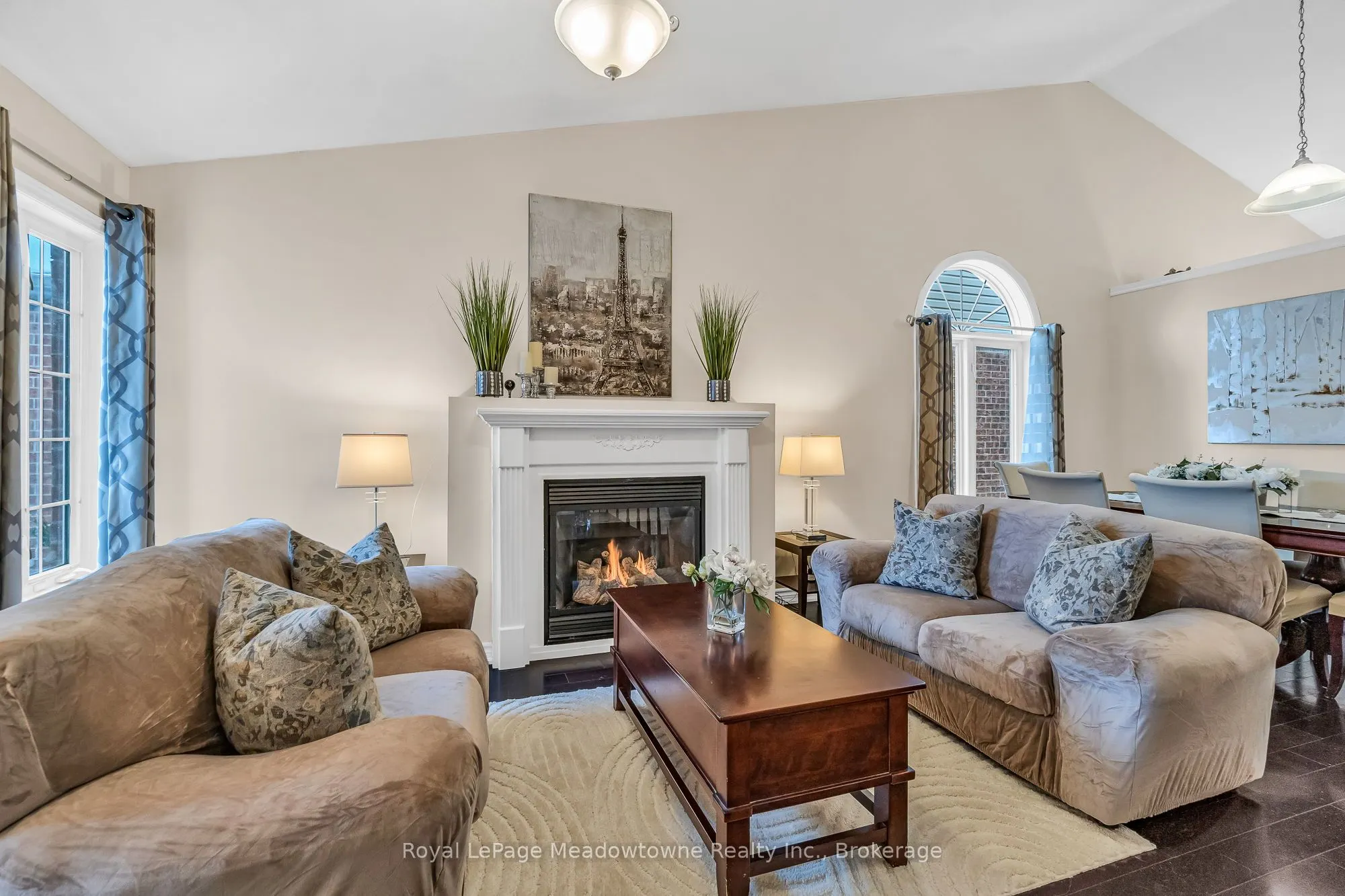 14 Atto Drive