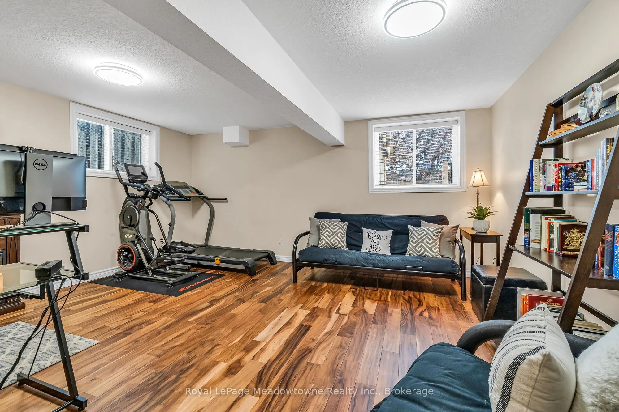 14 Atto Drive