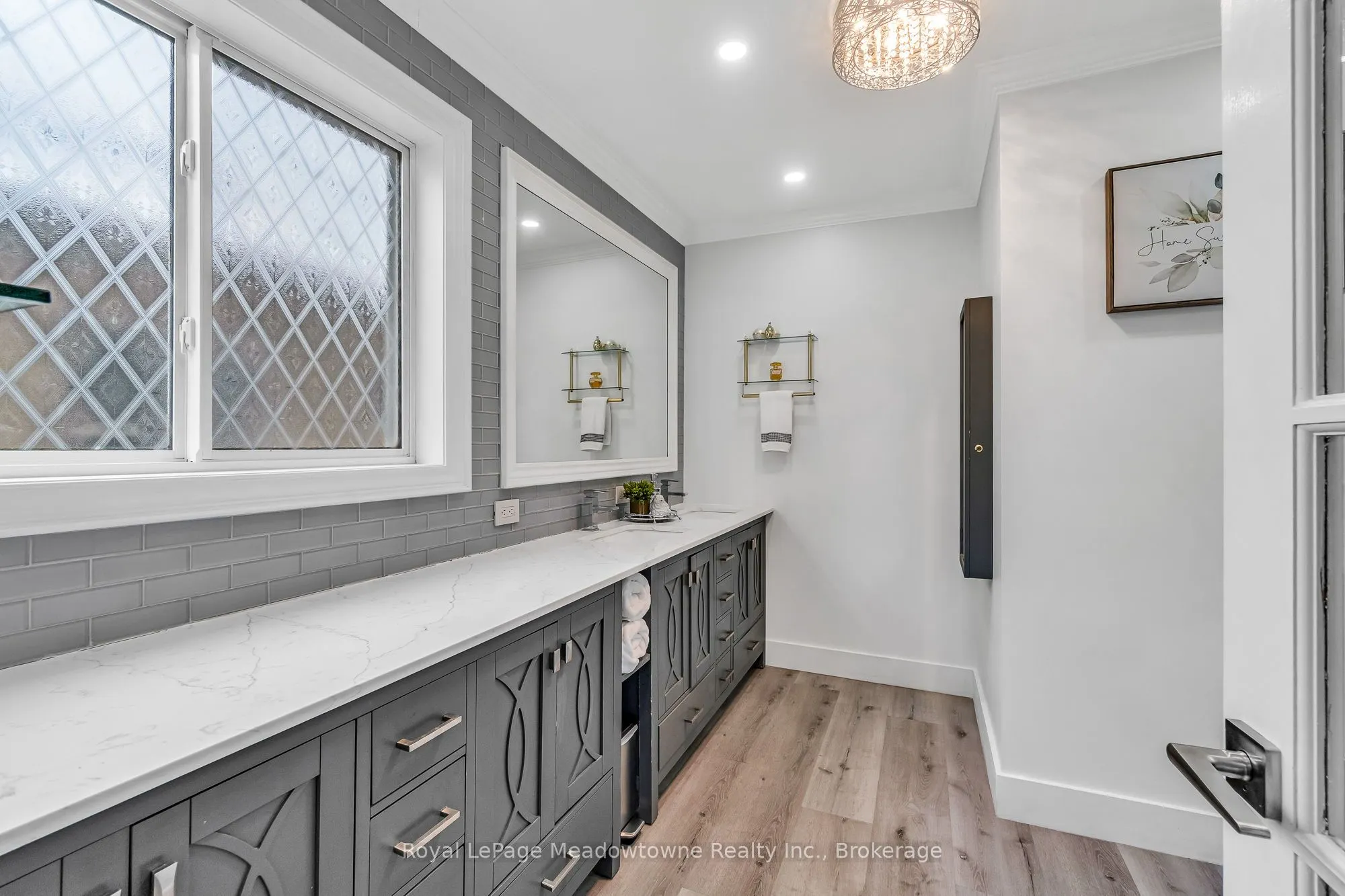 14 Atto Drive