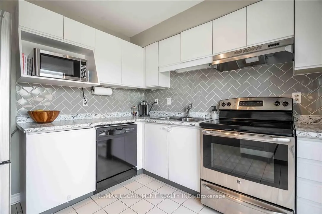 1155 Paramount Drive, #13