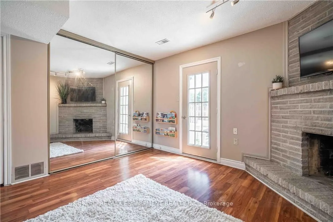 1155 Paramount Drive, #13