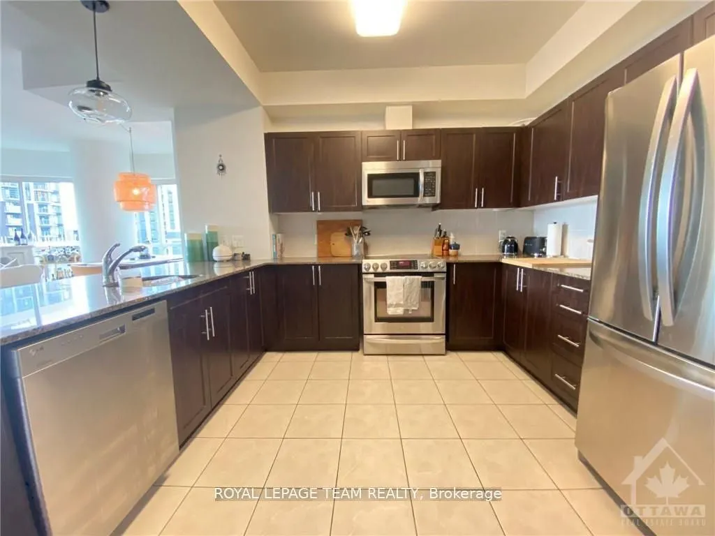 234 Rideau Street, #2204