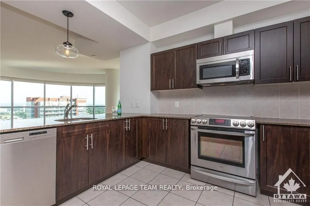 234 Rideau Street, #2204