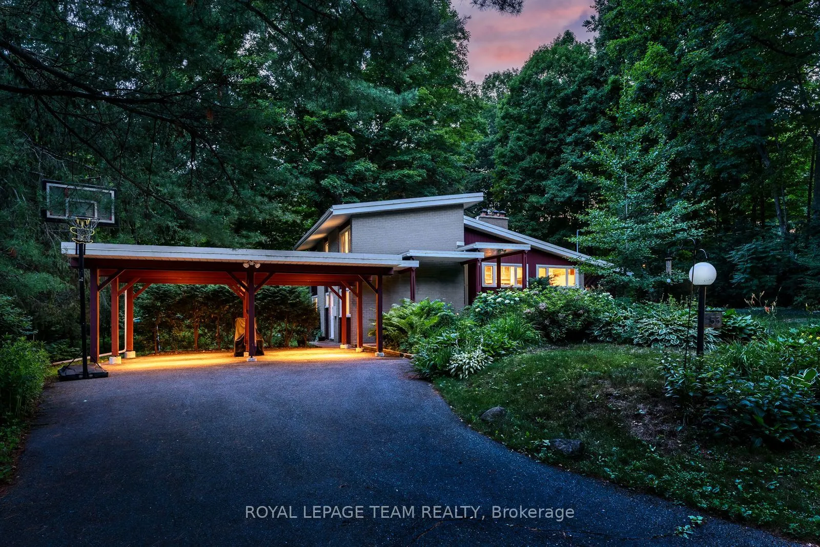 53 Oriole Drive