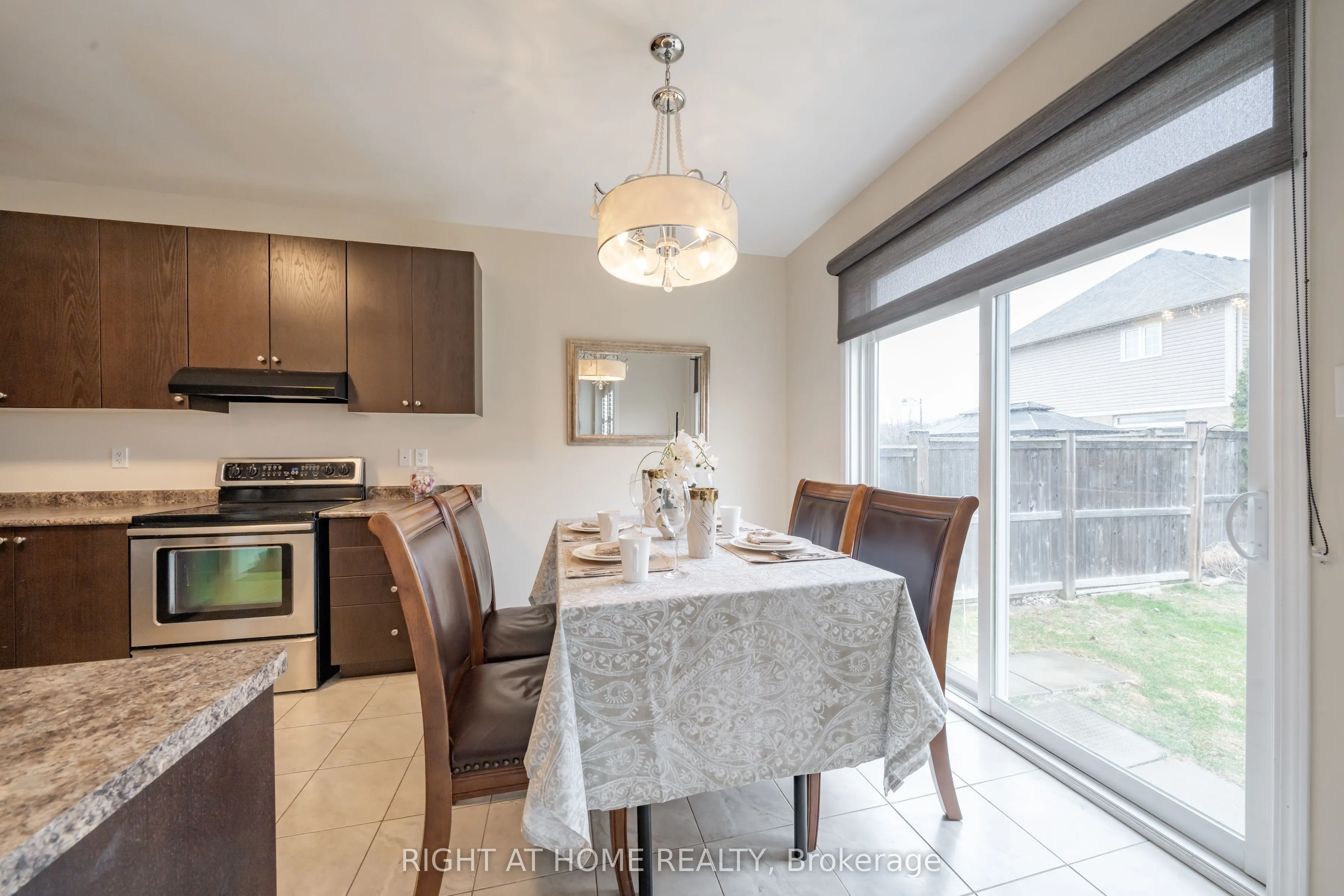 148 Whitwell Way