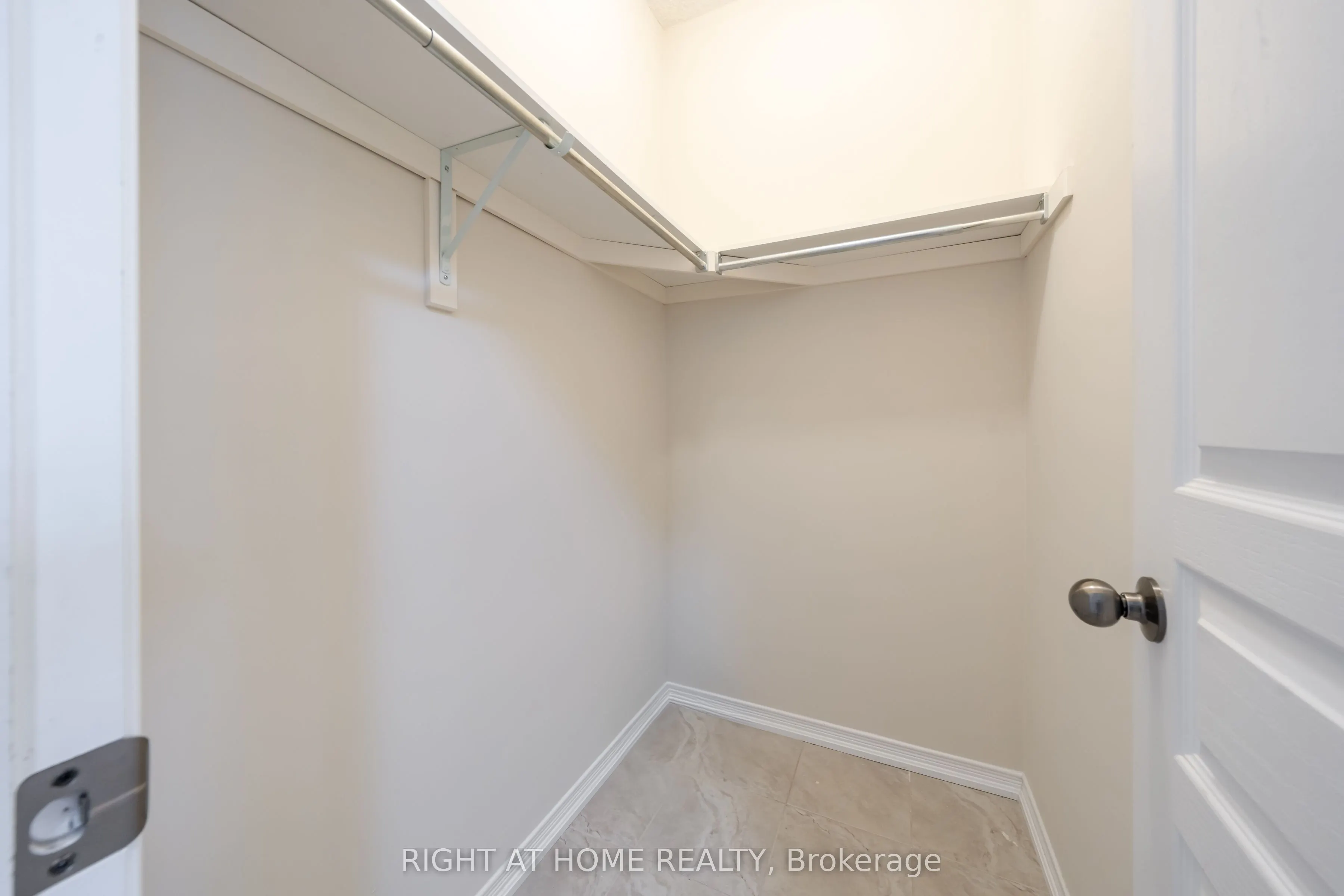 148 Whitwell Way
