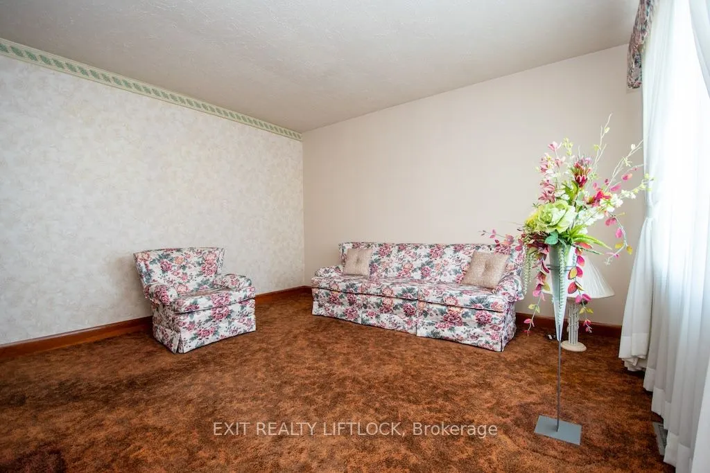 2537 Bensfort Road