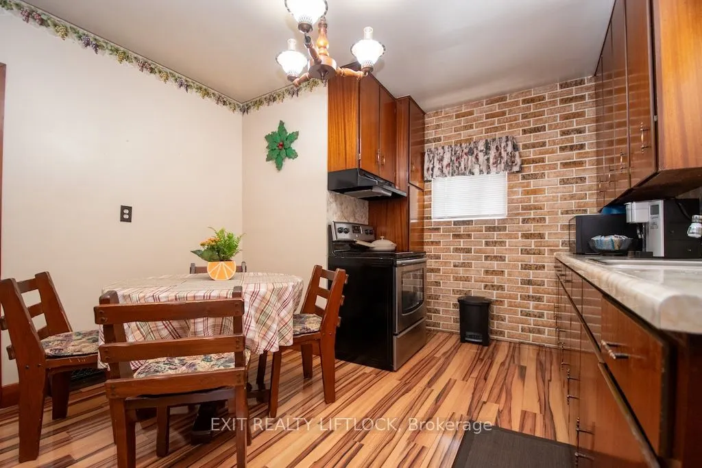 2537 Bensfort Road