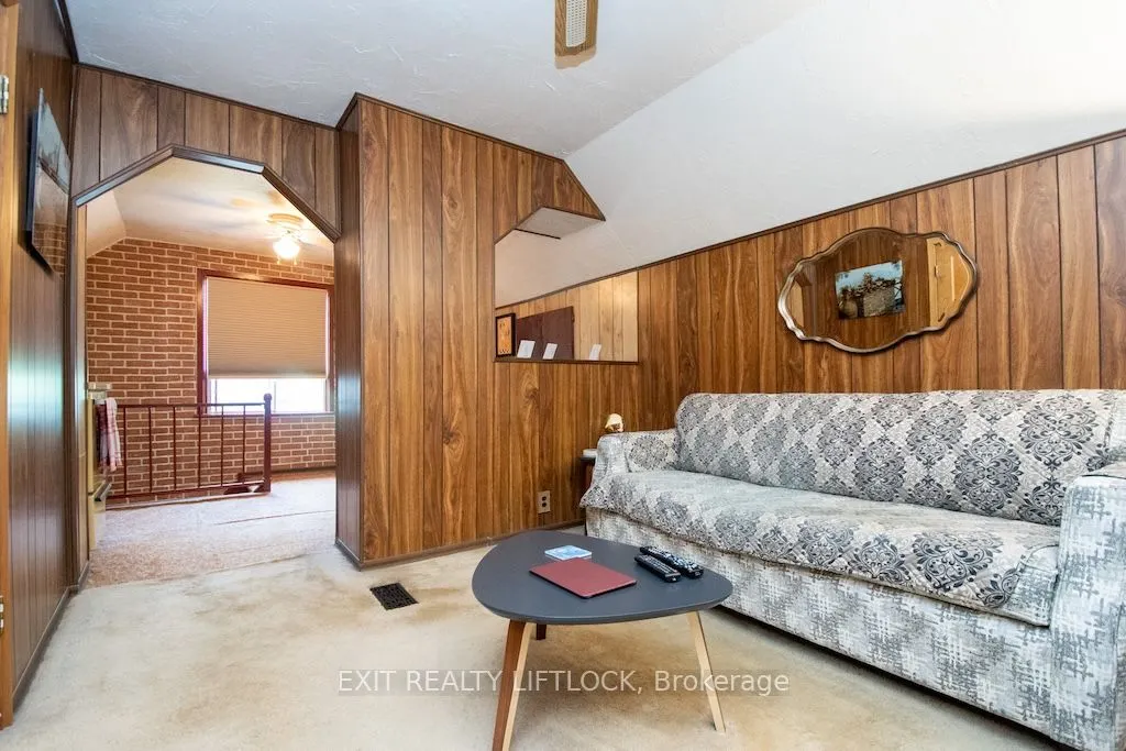 2537 Bensfort Road