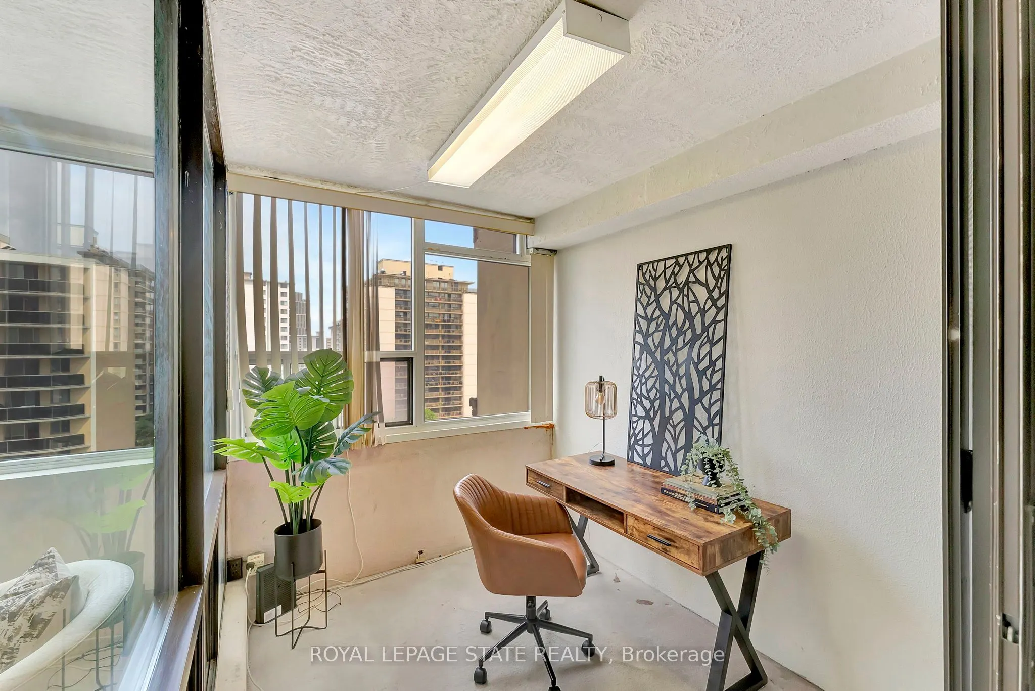 120 Duke Street, #1401
