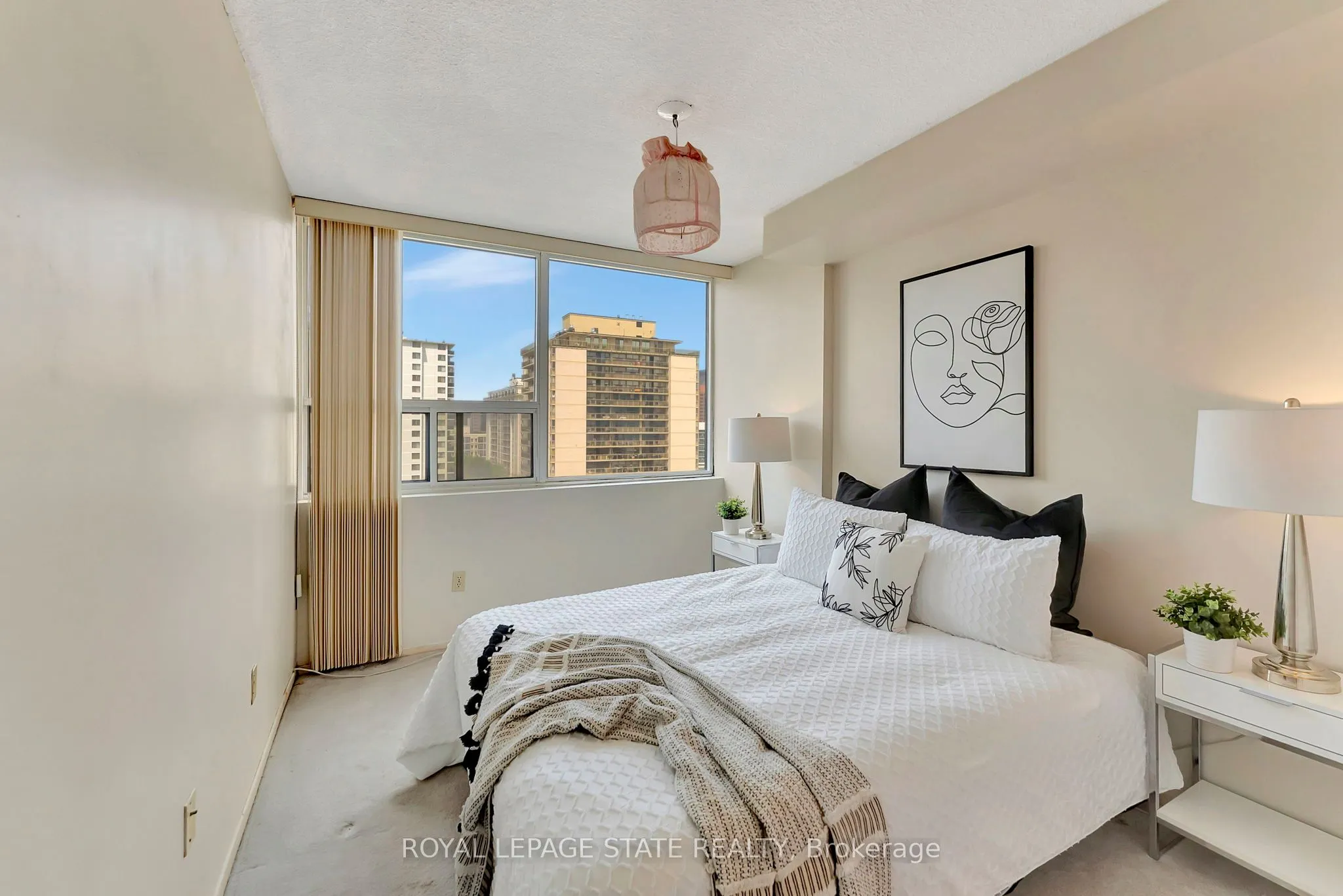 120 Duke Street, #1401