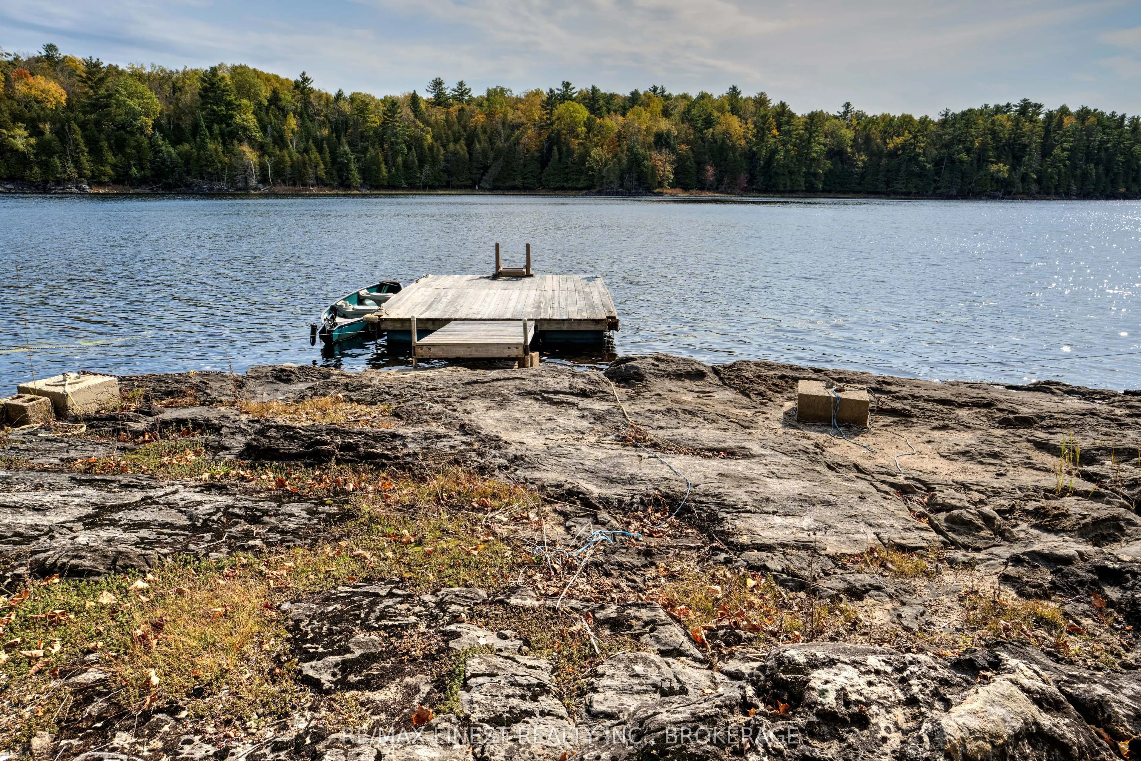1126 Fisherman Cove