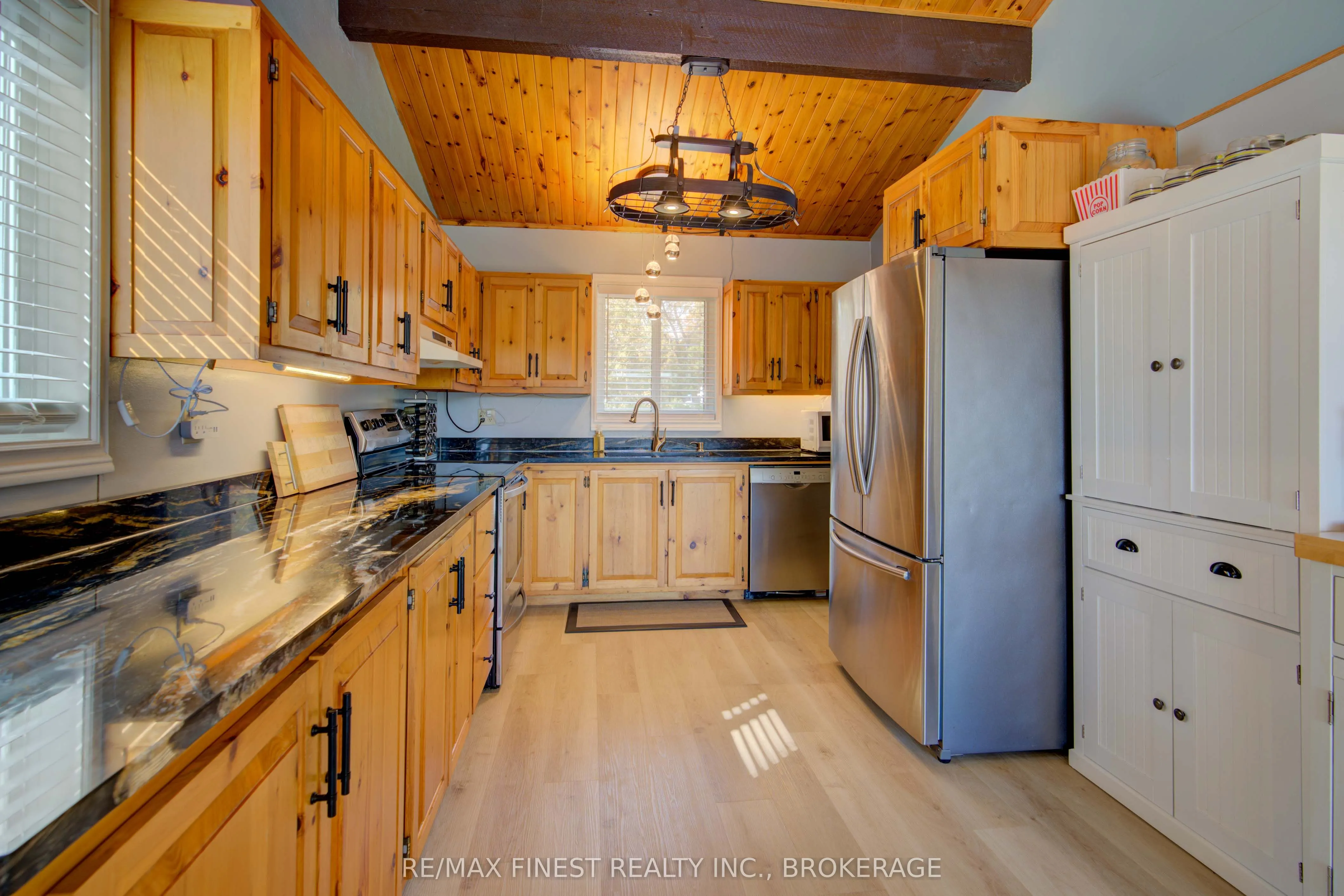 1126 Fisherman Cove