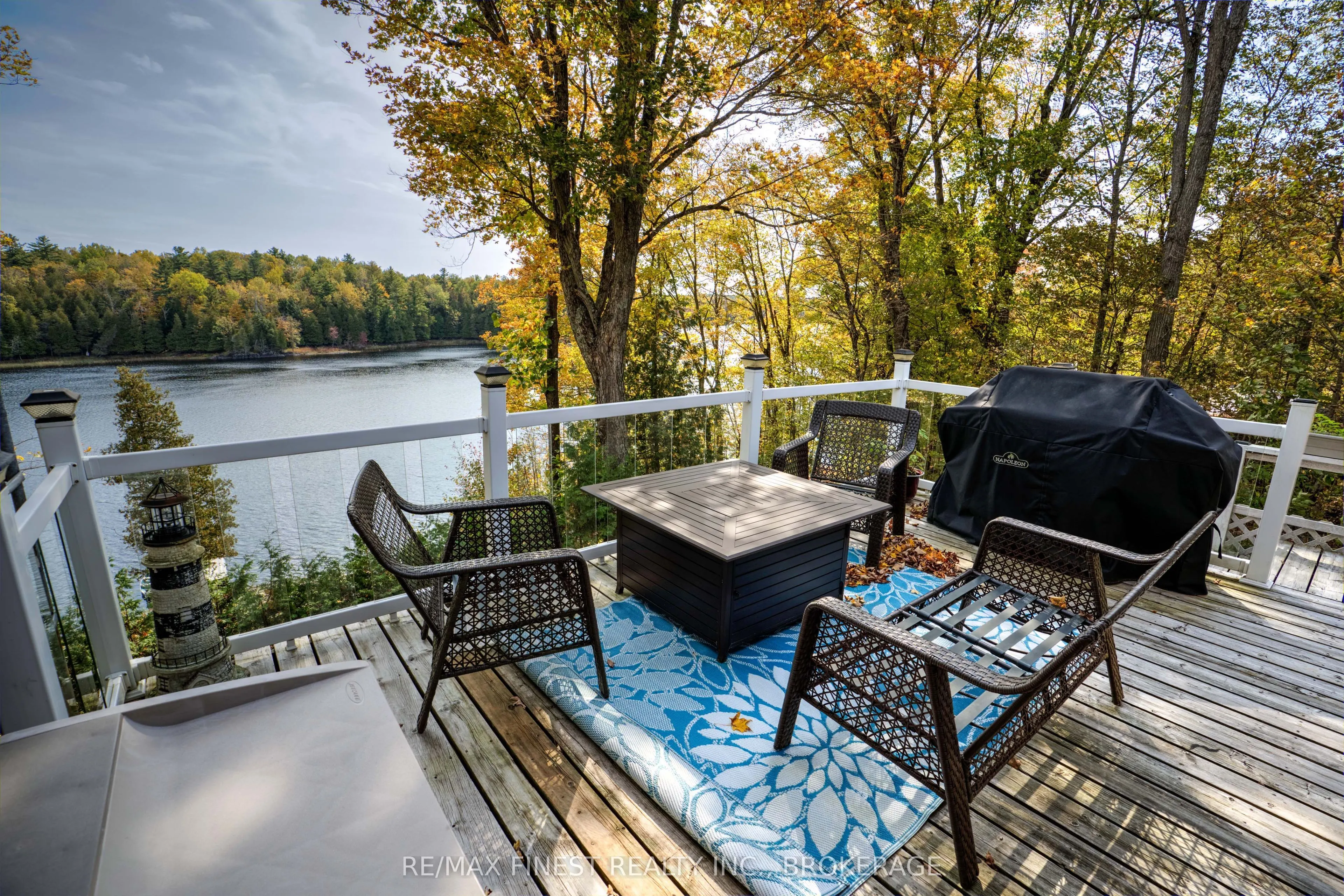 1126 Fisherman Cove