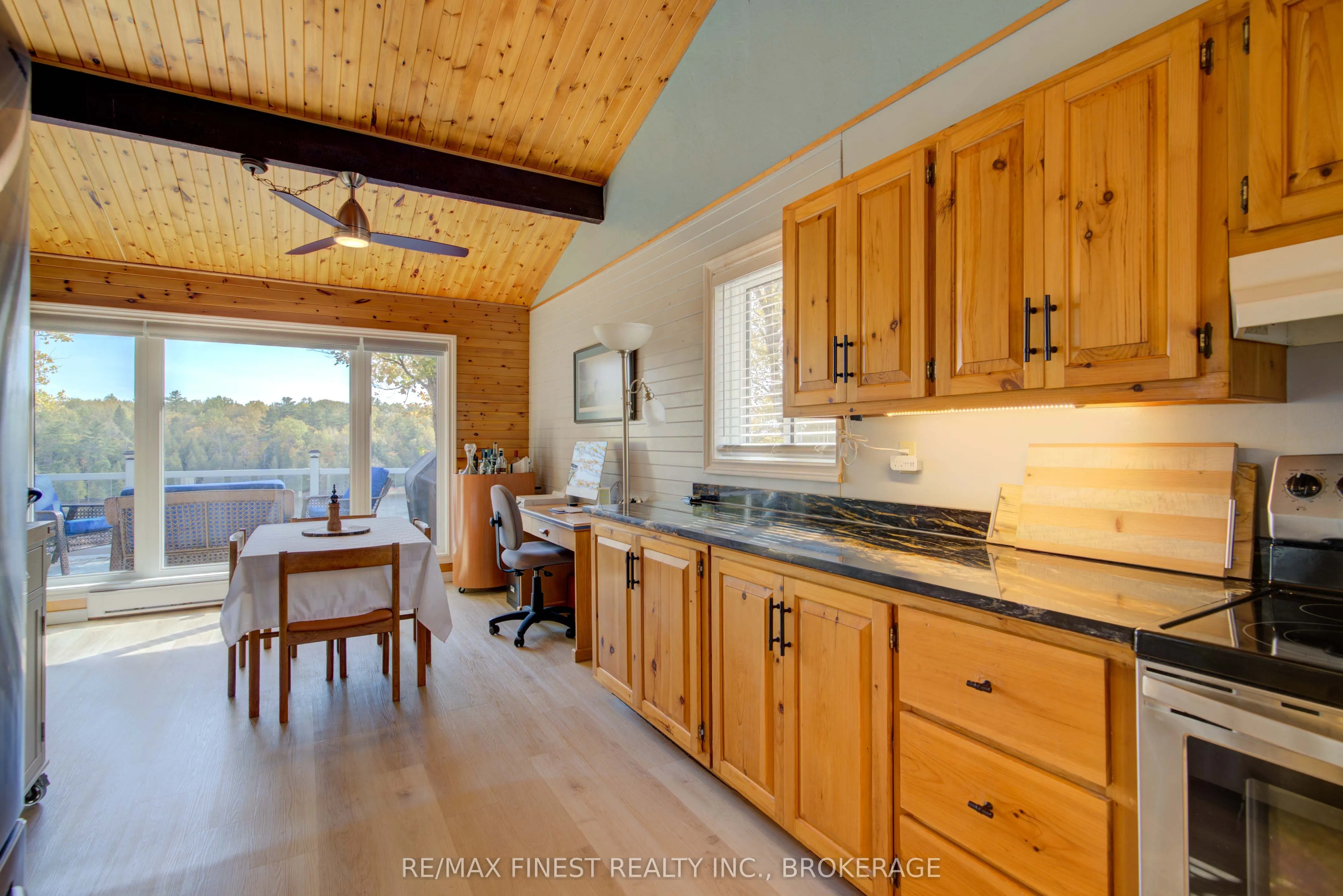 1126 Fisherman Cove
