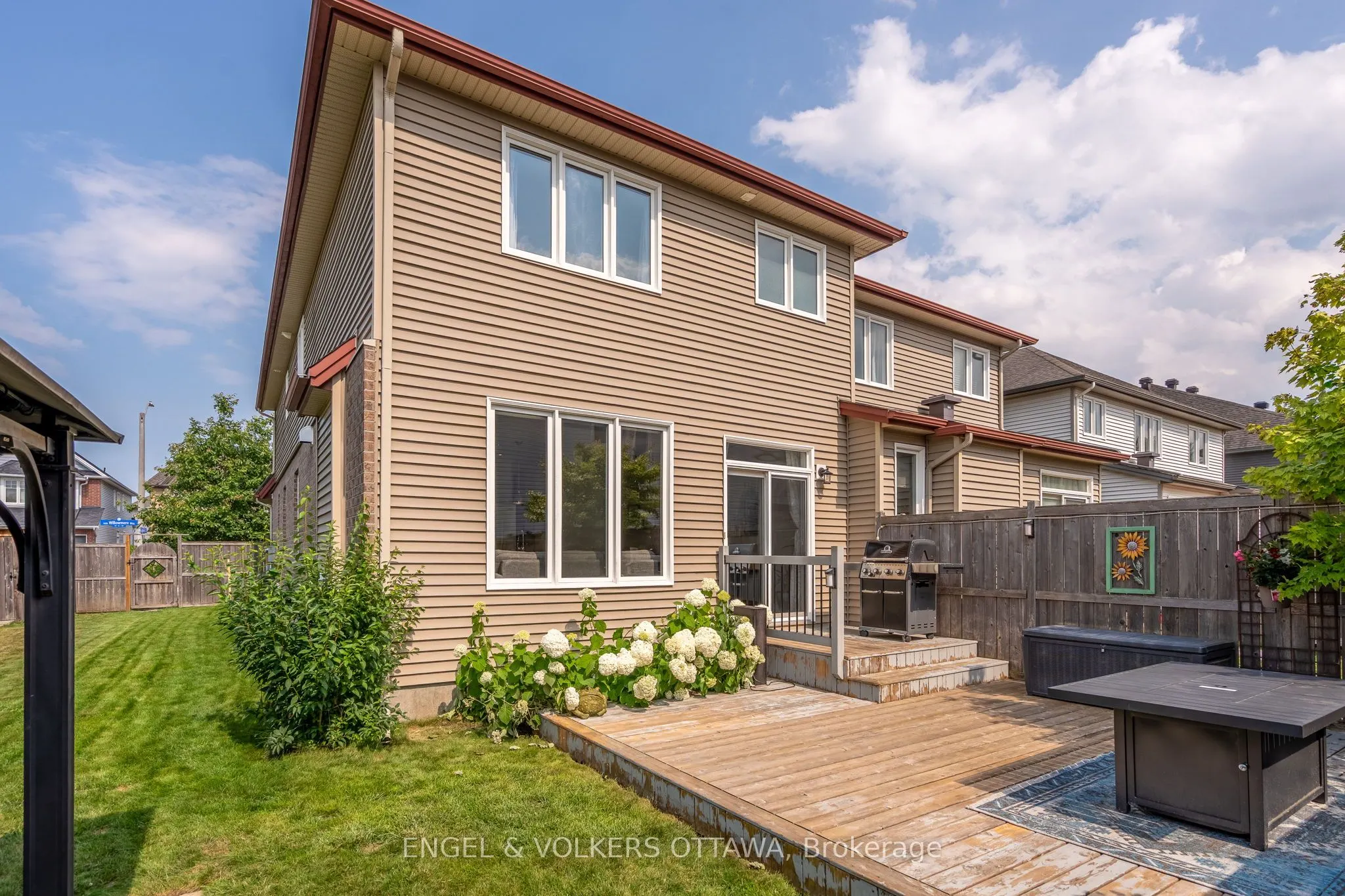 641 Willowmere Way