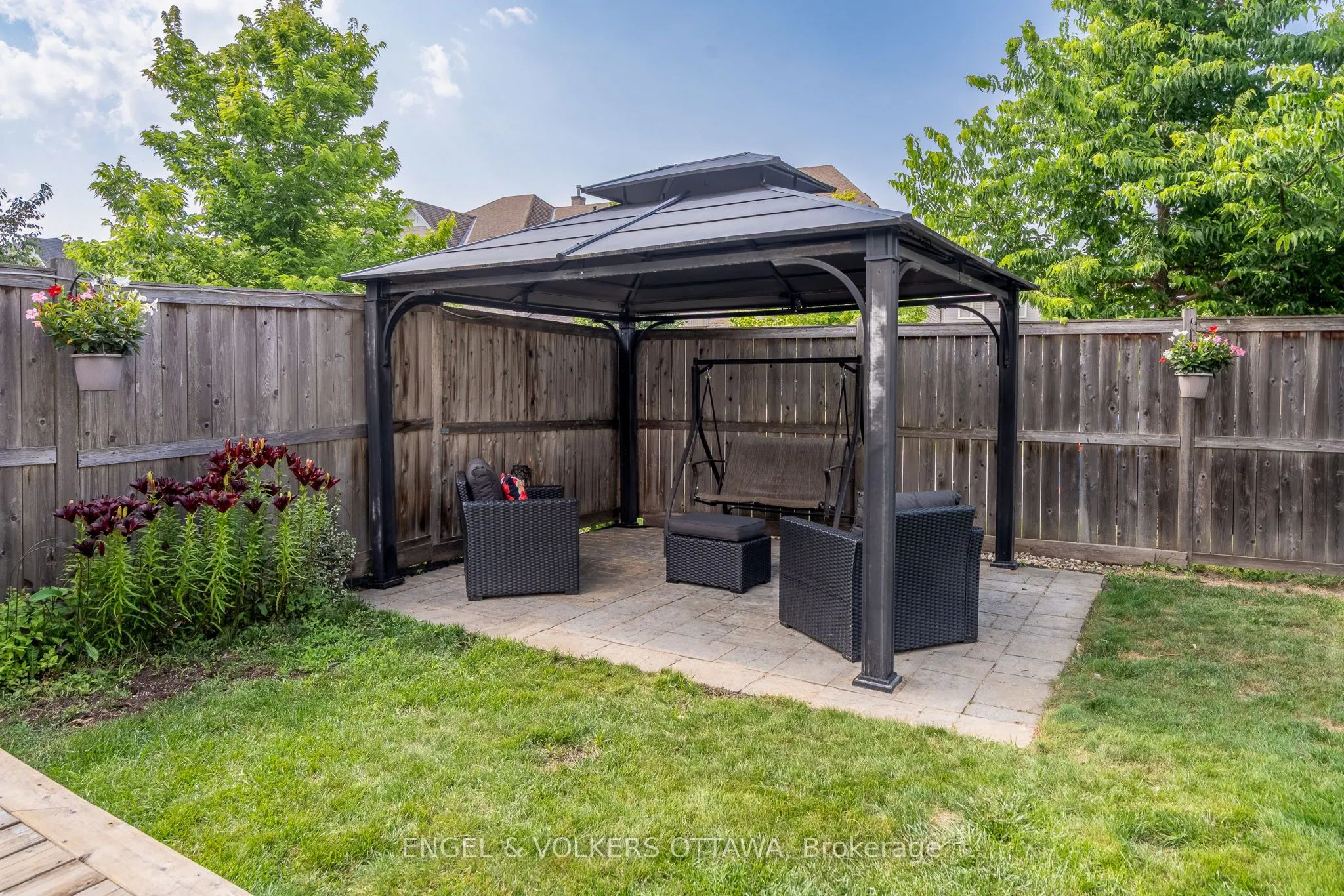 641 Willowmere Way